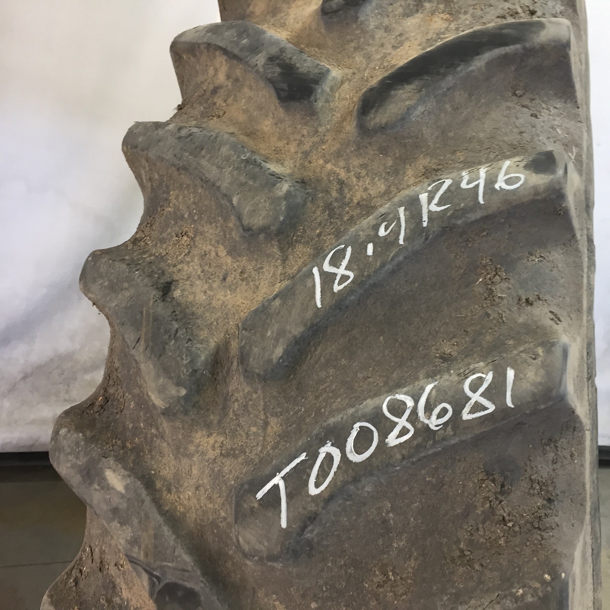 18.4/R46 Goodyear Farm Dyna Torque Radial R-1 Tire T008681