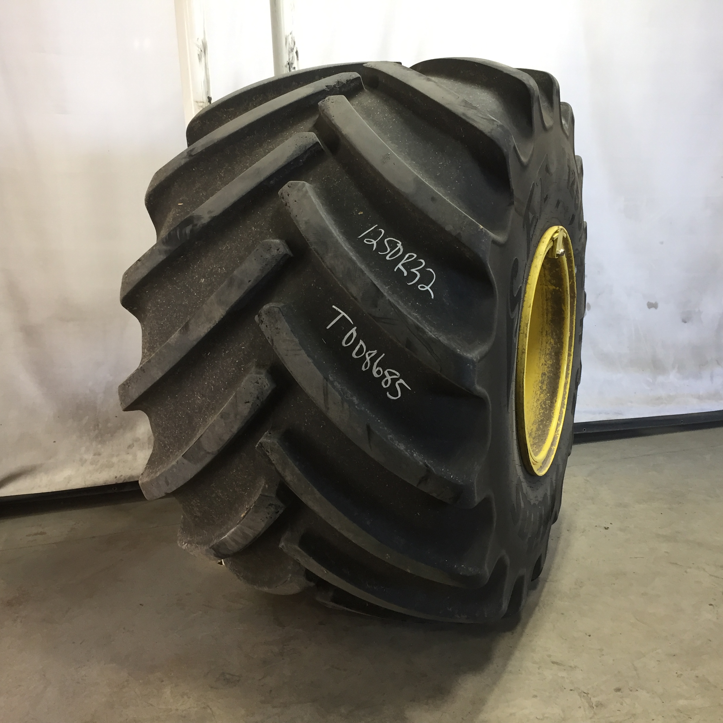 1250/50R32 Mitas SuperFlexion Tire (SFT) R-1W Tire RT008685