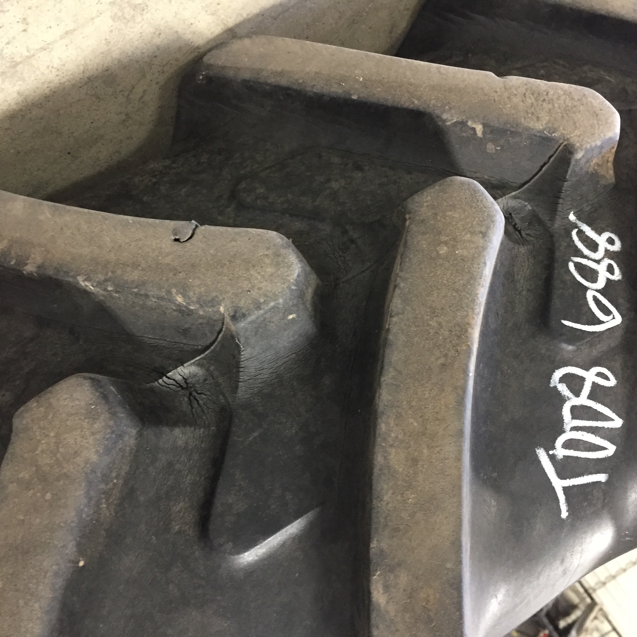 320/90R50 Michelin AgriBib Row Crop R-1W Tire RT008688