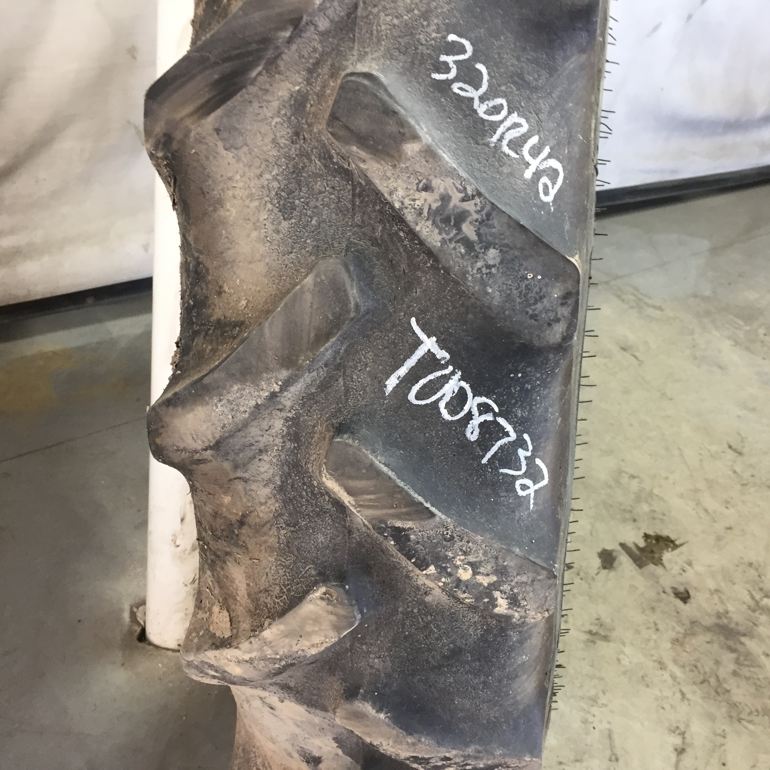 320/80R42 Goodyear Farm DT800 Super Traction R-1W Tire RT008732