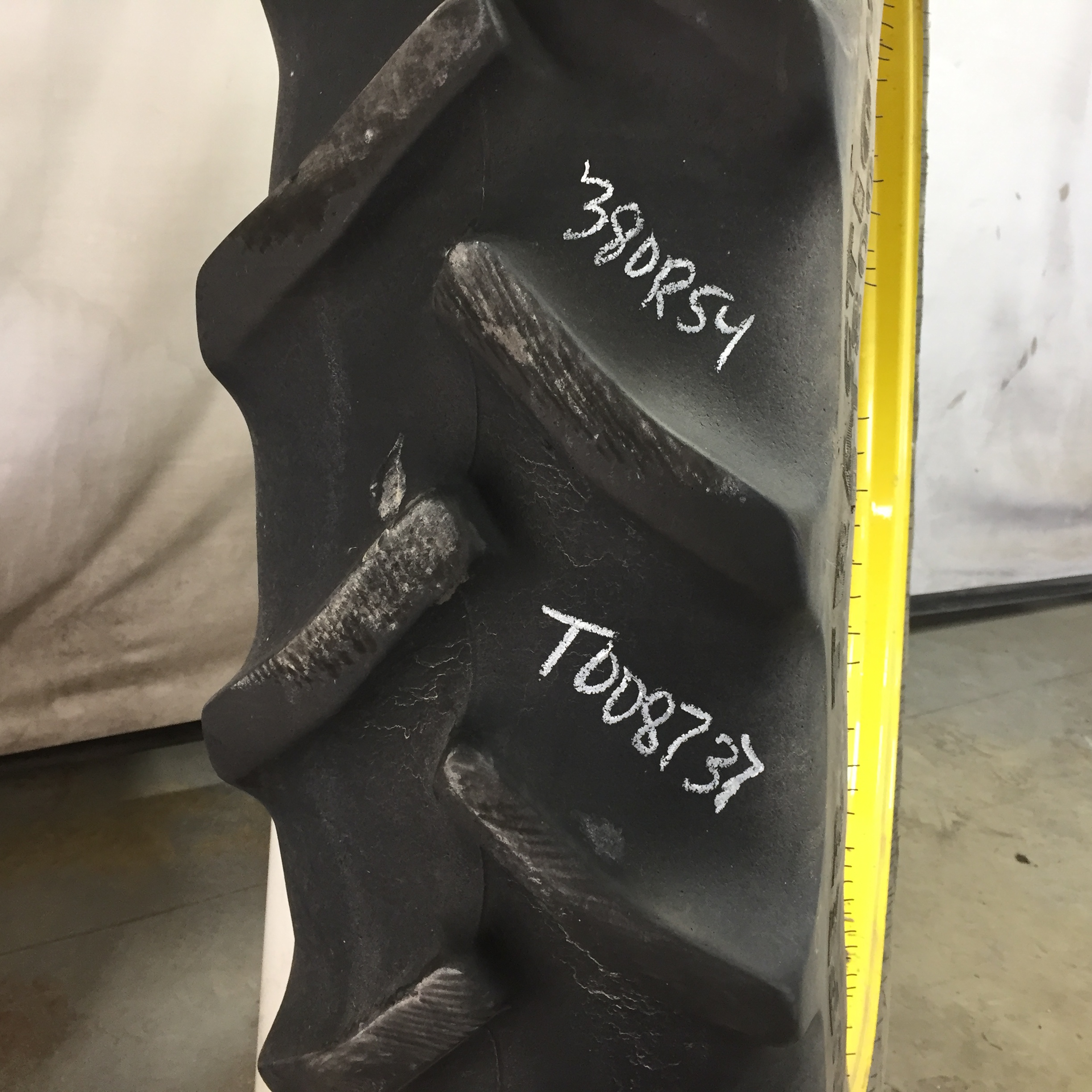 380/90R54 Goodyear Farm DT800 Super Traction R-1W Tire RT008737