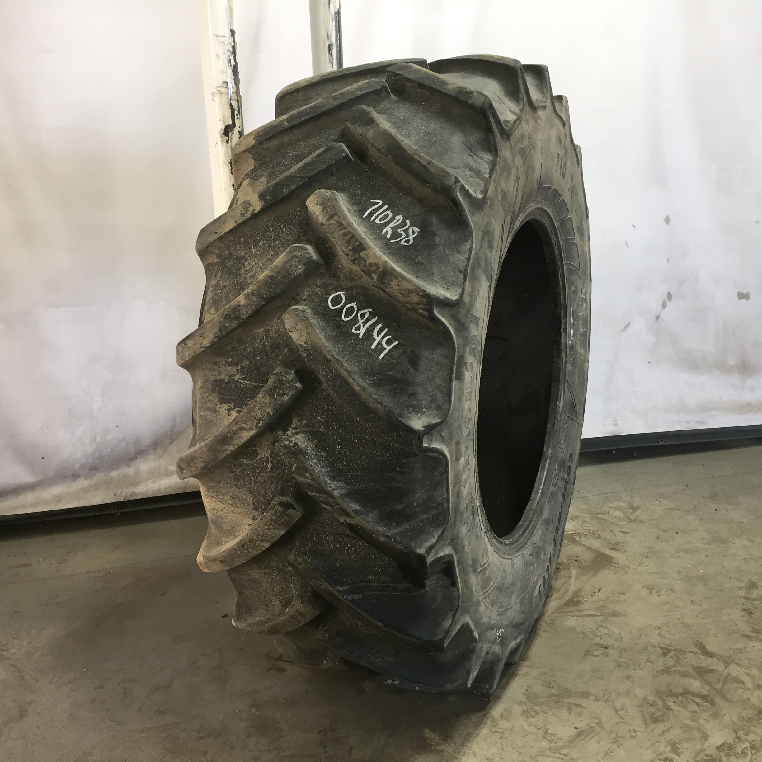 710/70R38 Continental AC65 R-1W Tire 008144