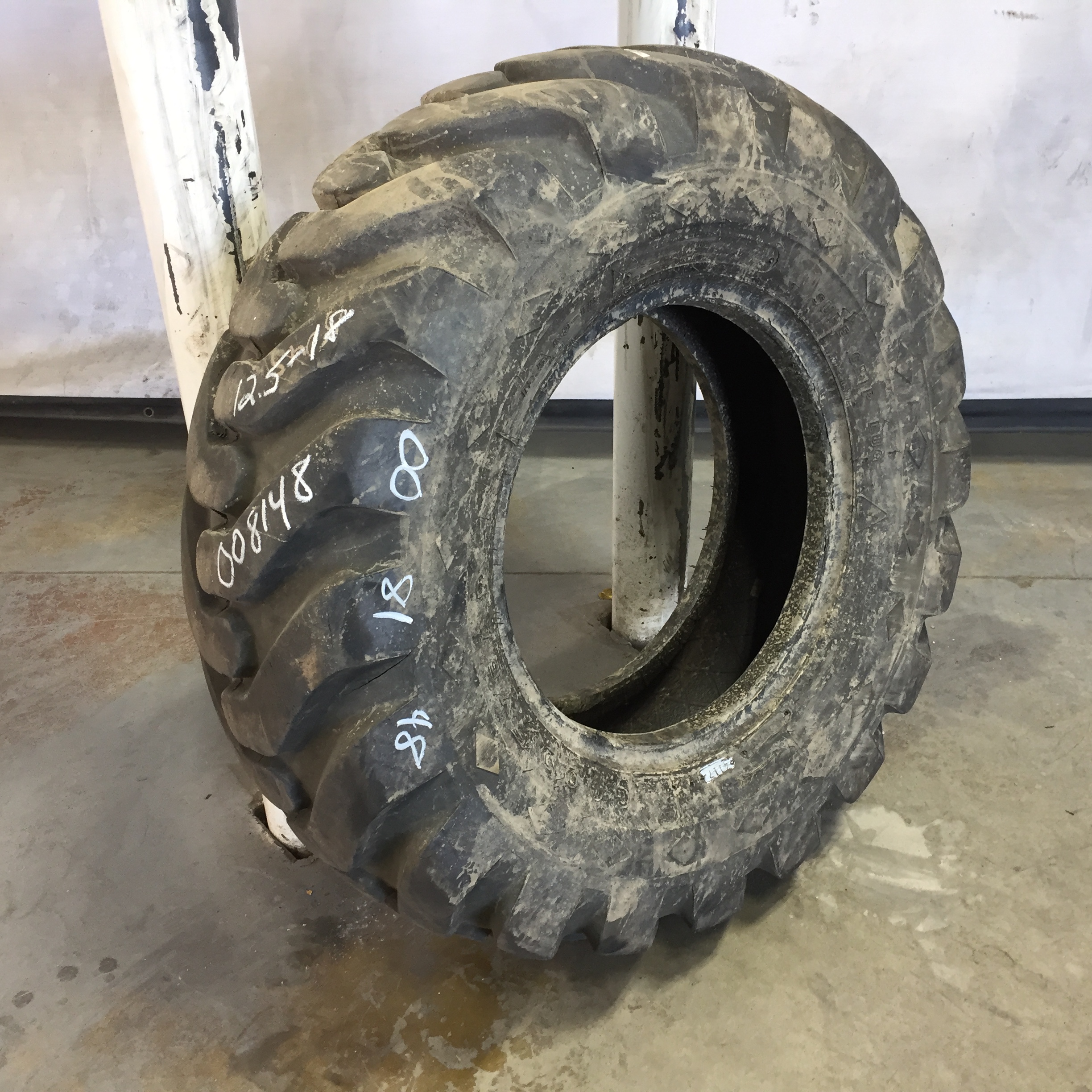 12.5/80-18 Goodyear Farm Sure Grip Lug NHS I-3 Tire 008148