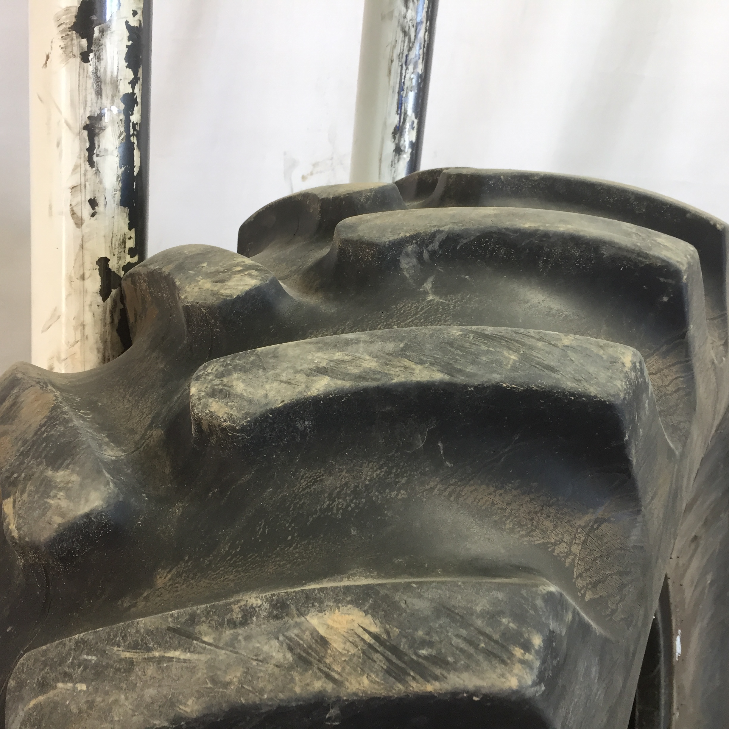 23.1/-26 Firestone Super All Traction 23 R-1 Tire 008150