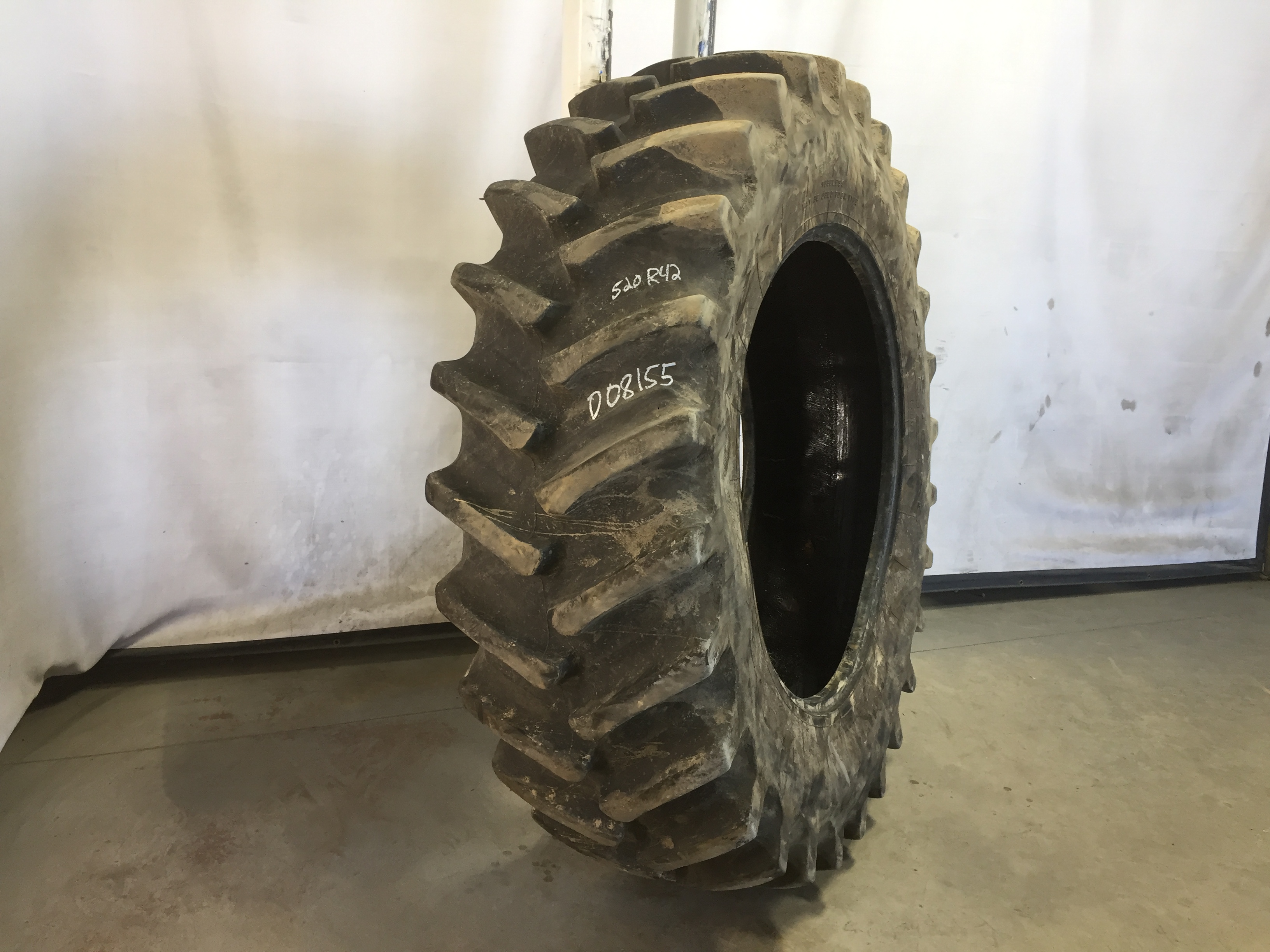 520/85R42 Firestone Radial Deep Tread 23 R-1W Tire 008255