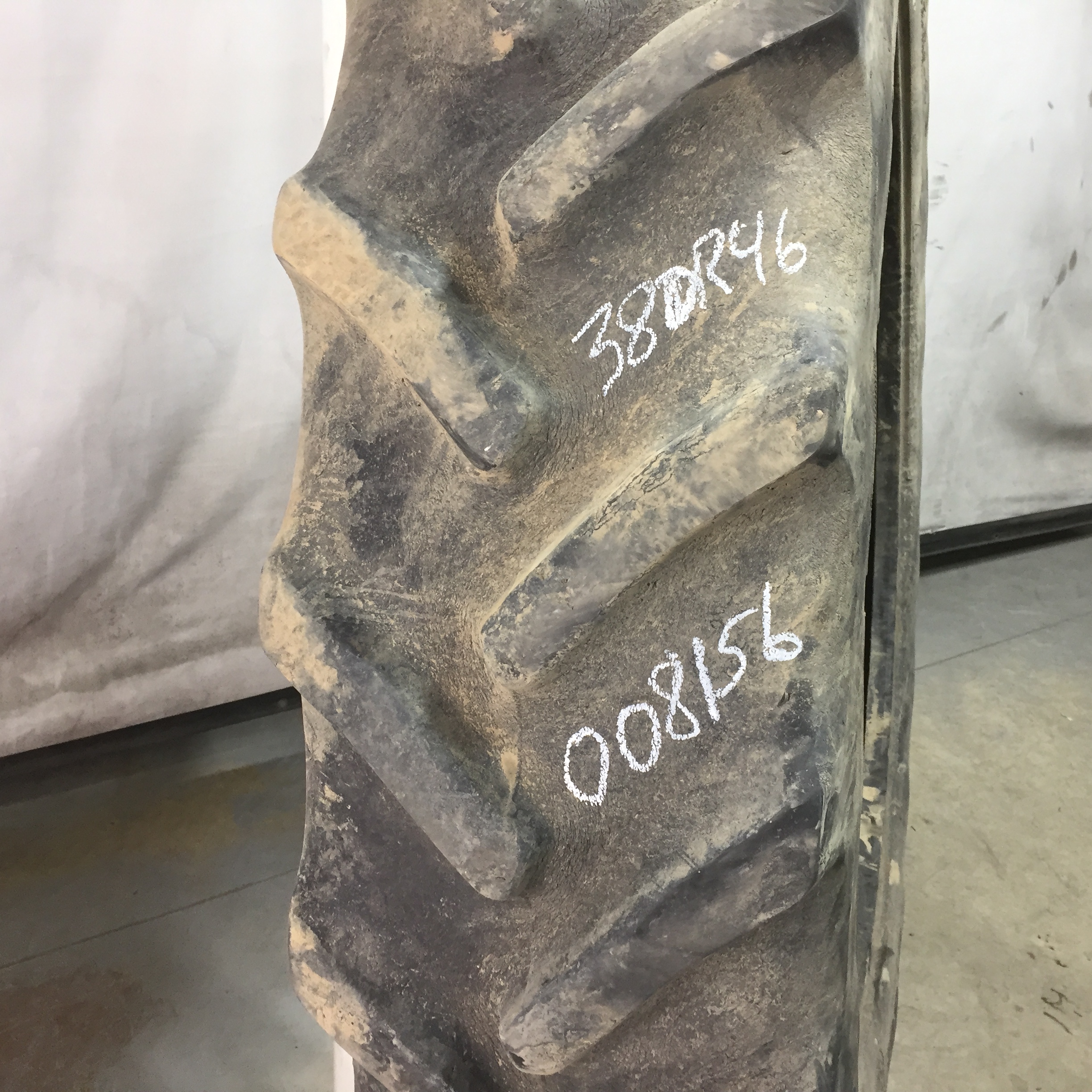 380/90R46 Goodyear Farm DT800 Optitrac R-1W Tire 008156