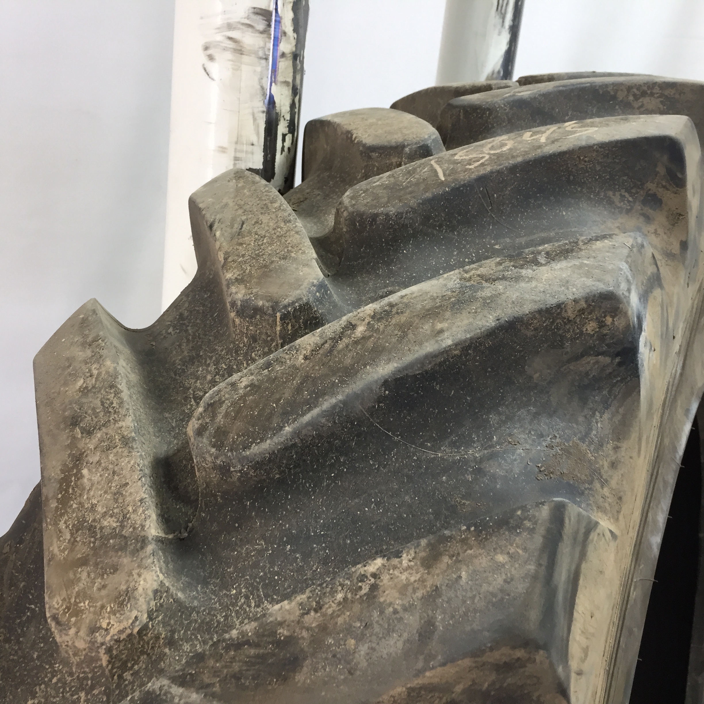 380/90R46 Michelin Spraybib R-1S Tire 008169