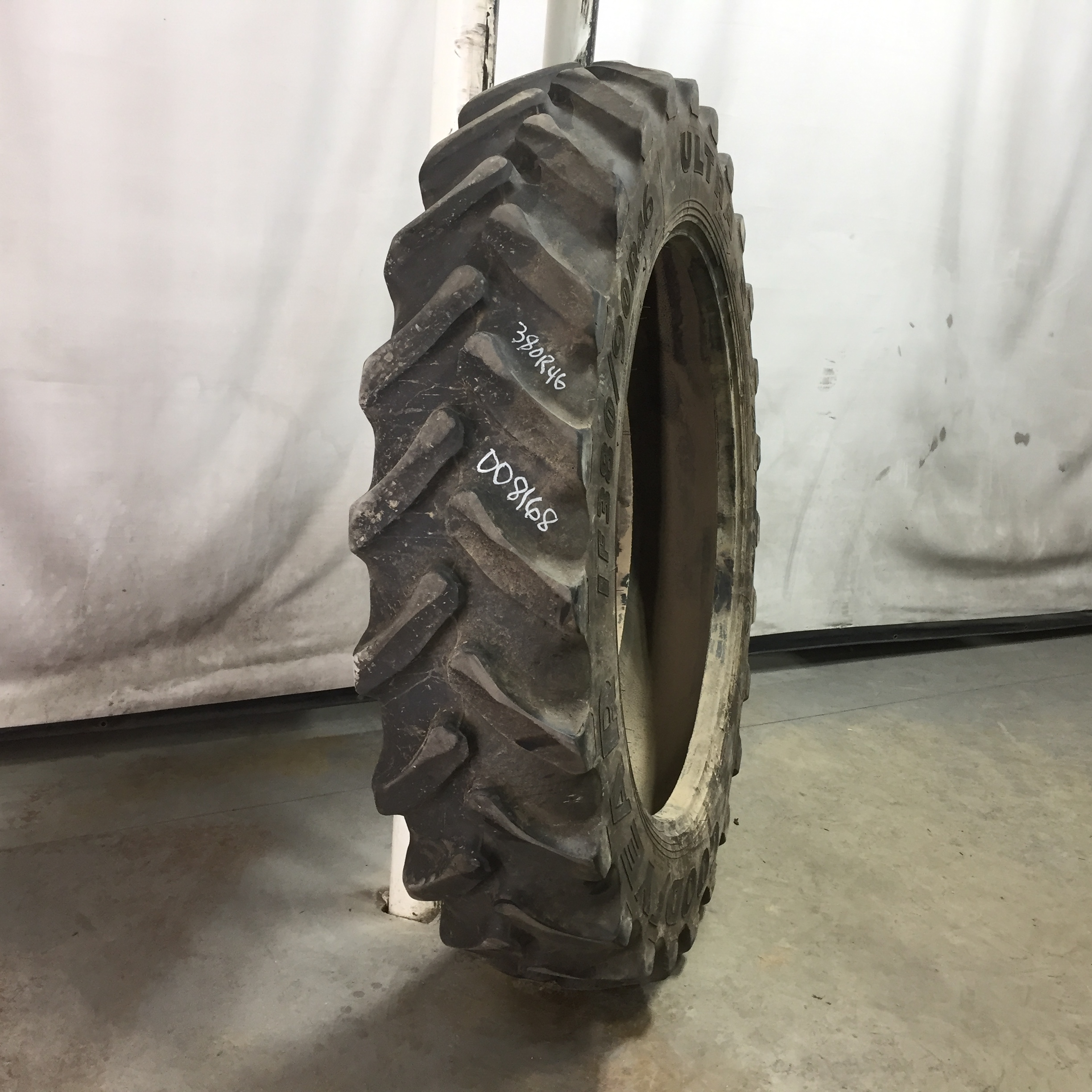 380/90R46 Goodyear Farm Ultra Sprayer R-1 Tire 008168
