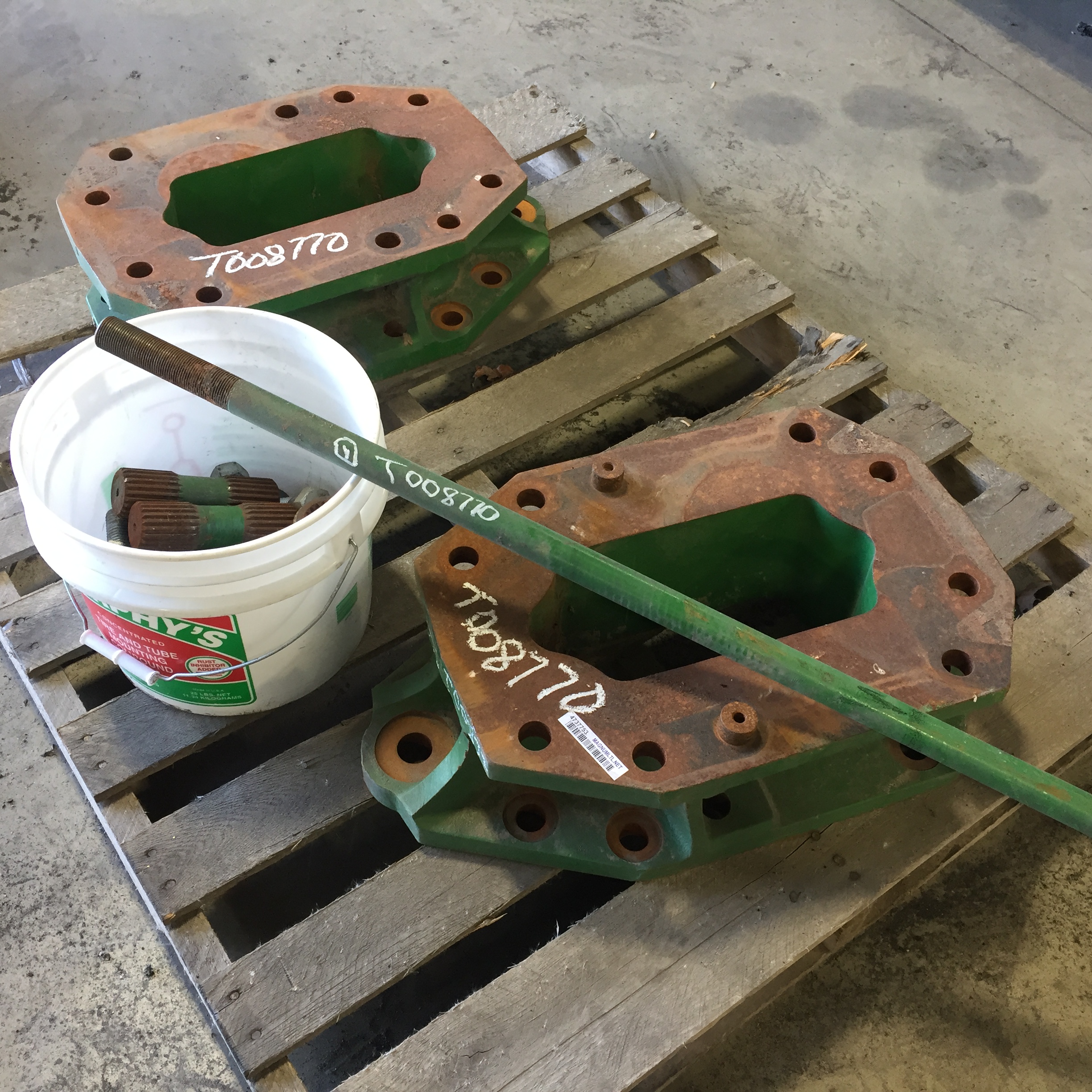 Combine Frame Extension, w/Shafts, Hdw & Truss Rod Combine Frame Extension T008770