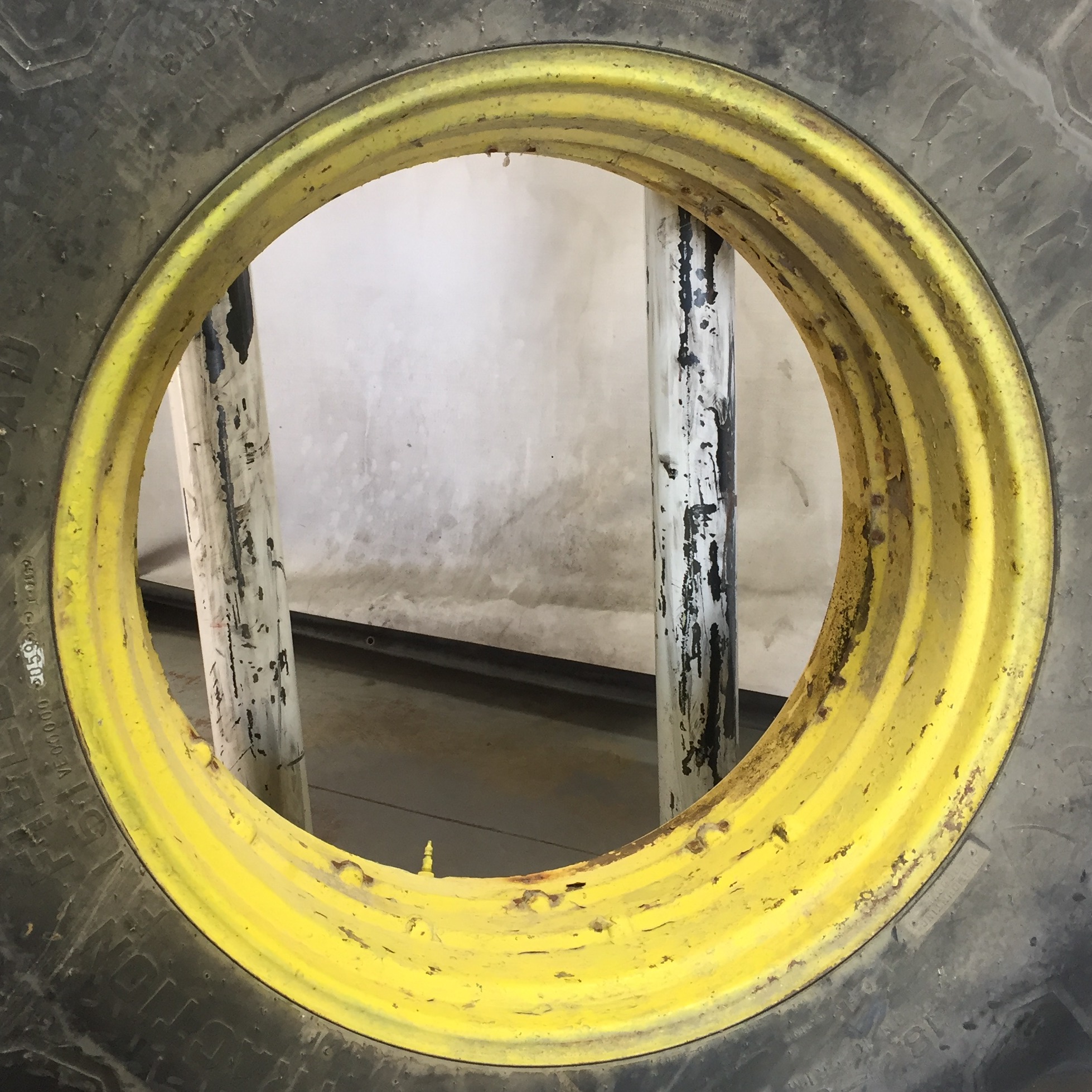 34''D x 16''W Double Bevel Ag Wheel WT008771