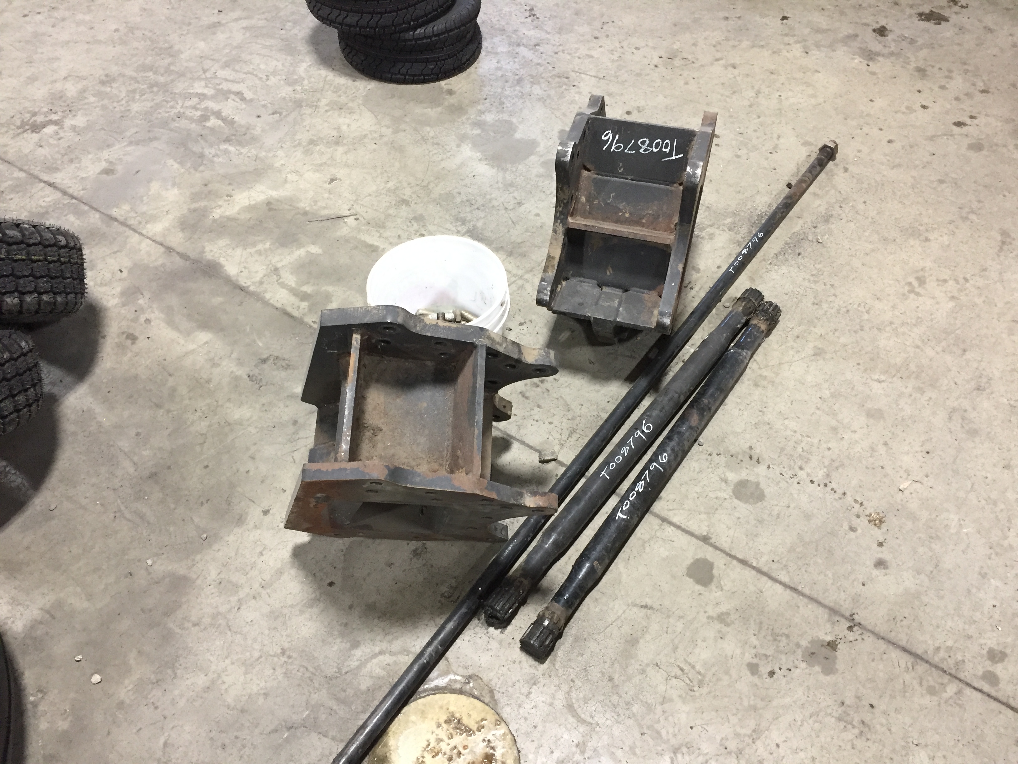 Combine Frame Extension, w/Shafts, Hdw & Truss Rod Combine Frame Extension T008796