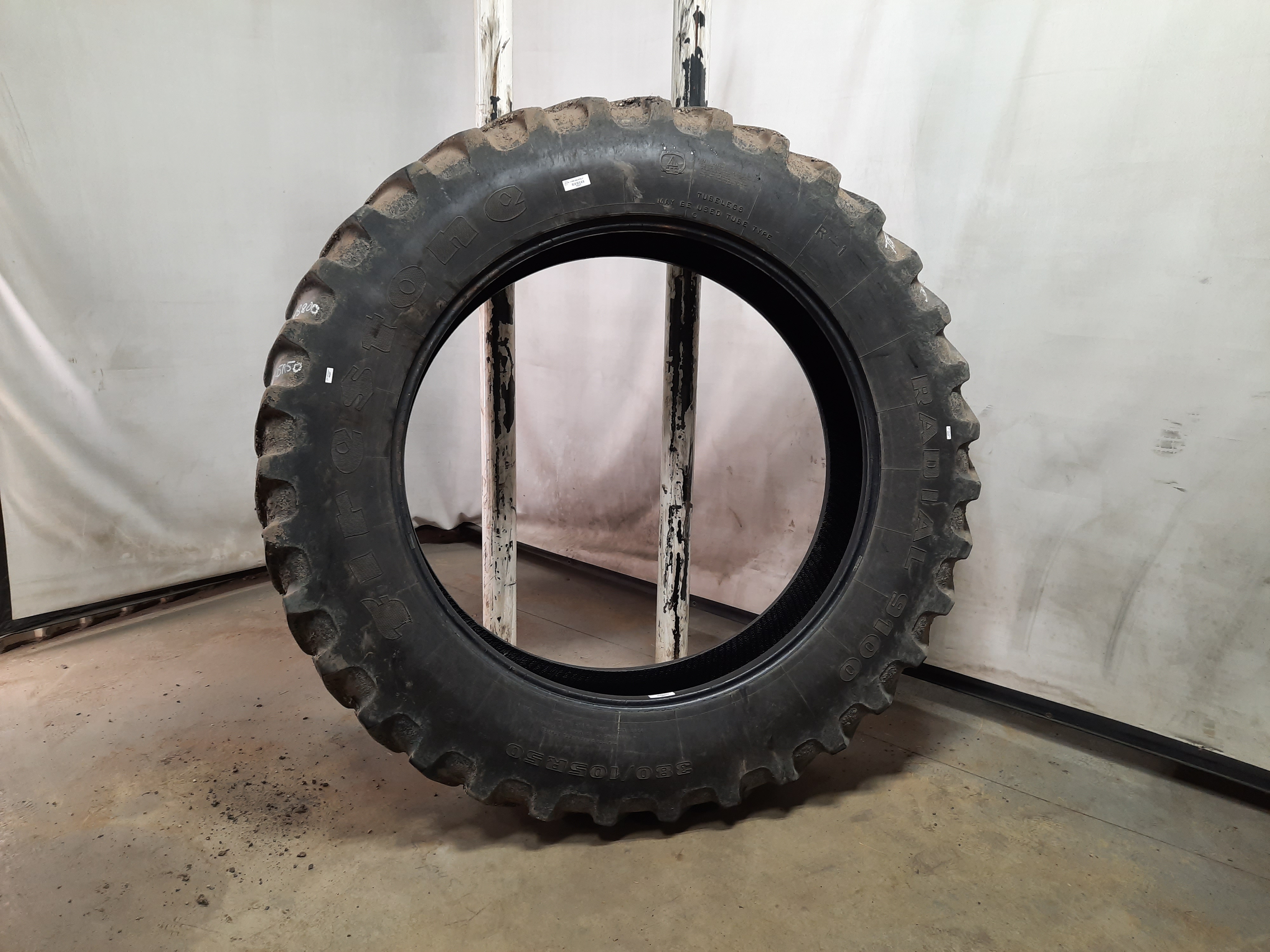 380/105R50 Firestone Radial 9100 R-1 Tire T008800