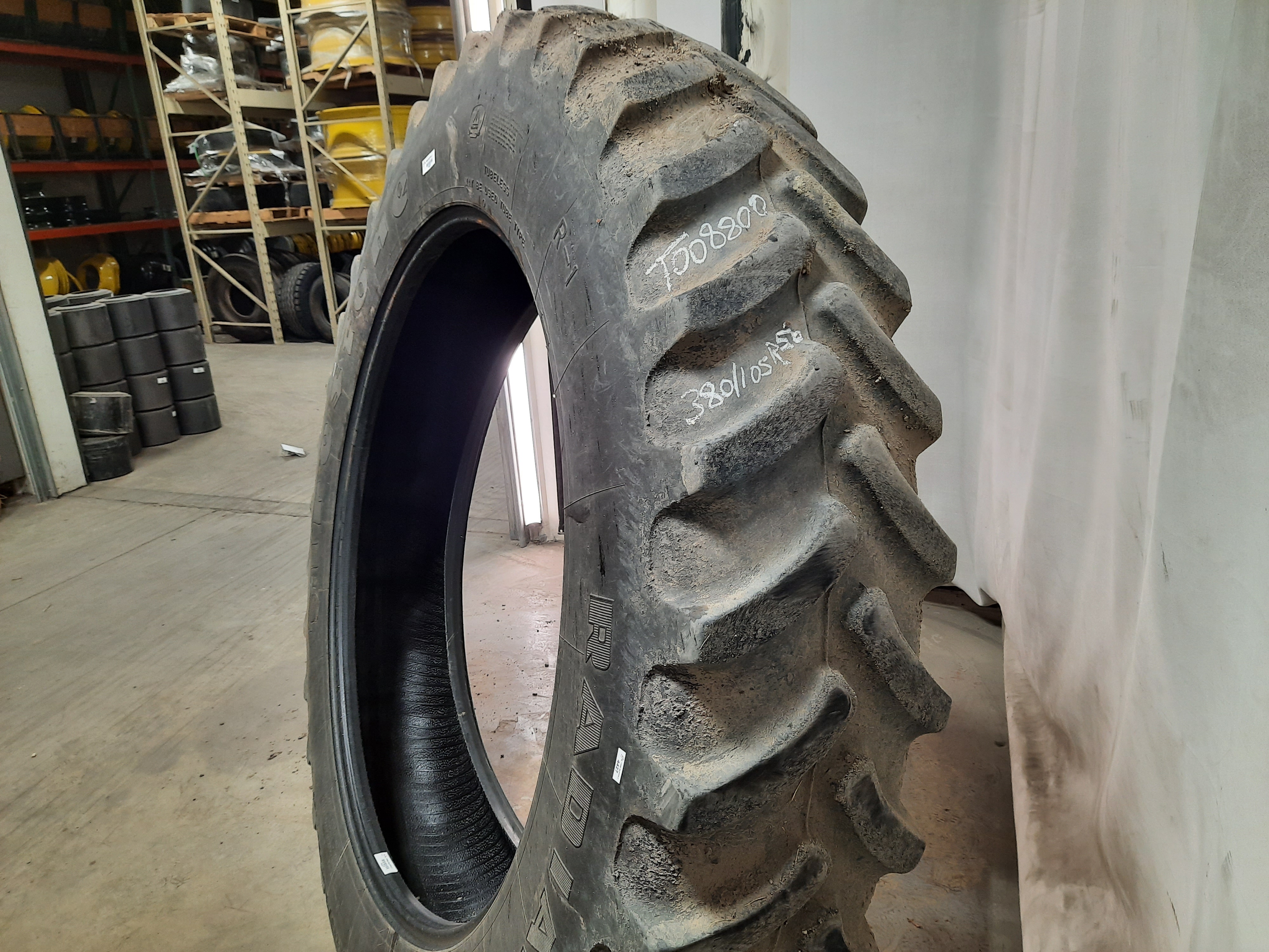 380/105R50 Firestone Radial 9100 R-1 Tire T008800
