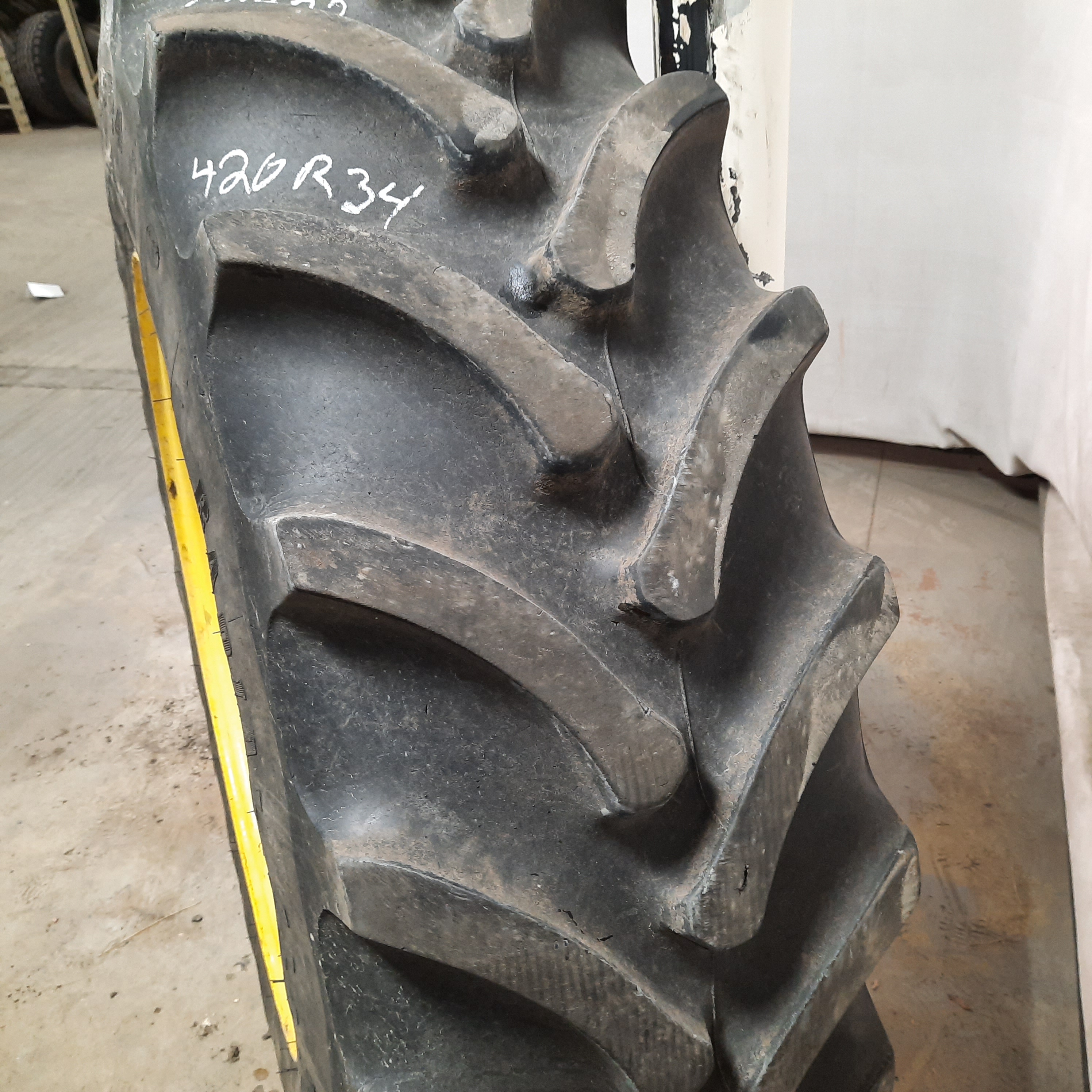 420/85R34 Firestone Radial All Traction DT R-1W Tire RT008803