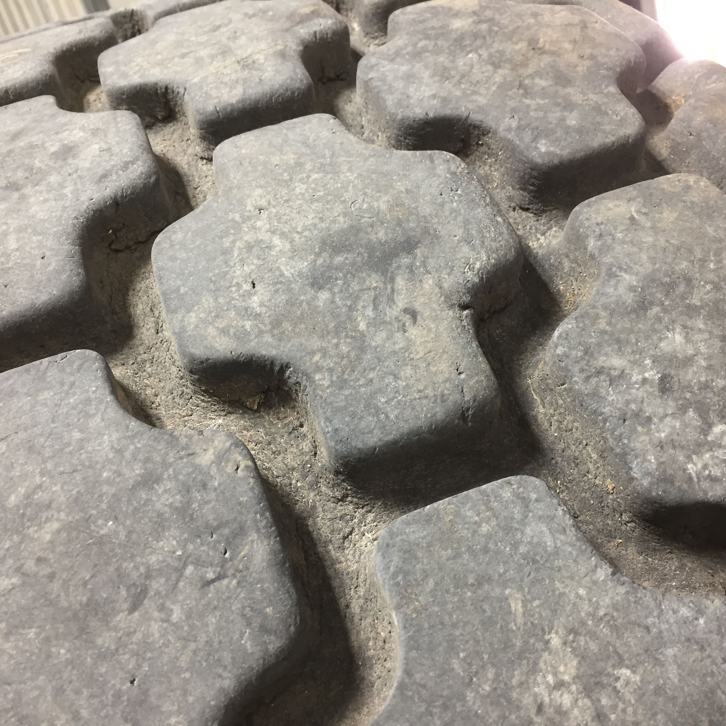 30.5/L-32 Firestone All Non-Skid Tractor R-3 Tire T008784