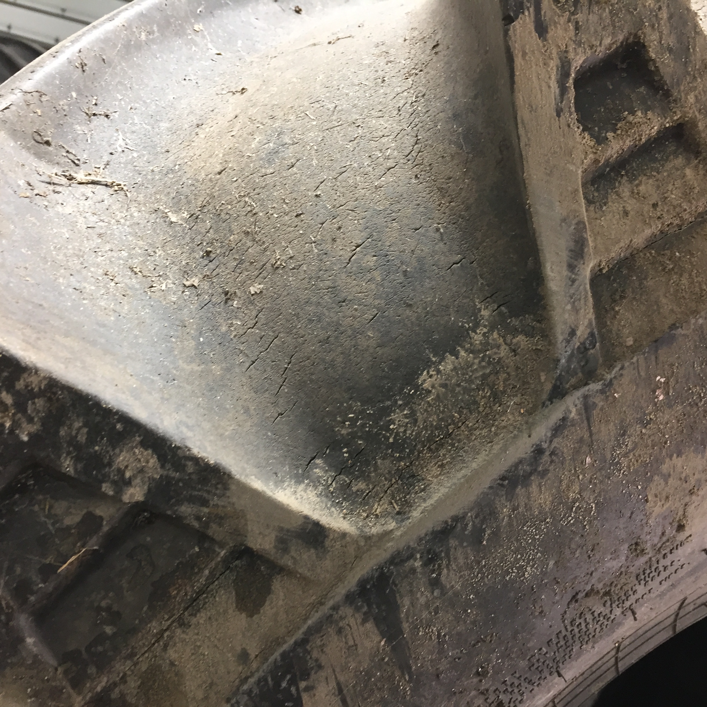 900/60-32 Trelleborg T414 R-1W Tire T008789