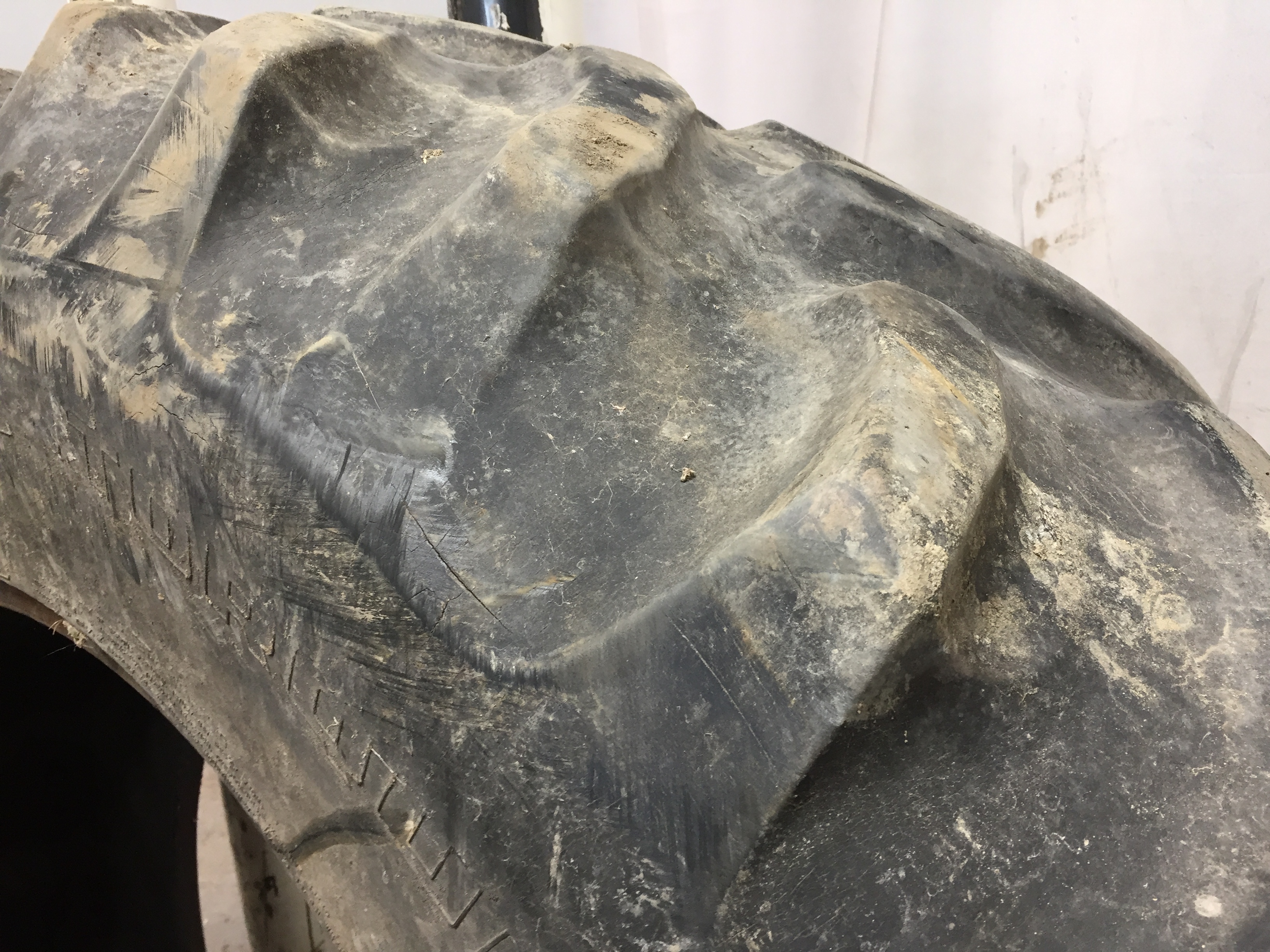 18.4/-38 Goodyear Farm Dyna Torque II R-1 Tire T008809