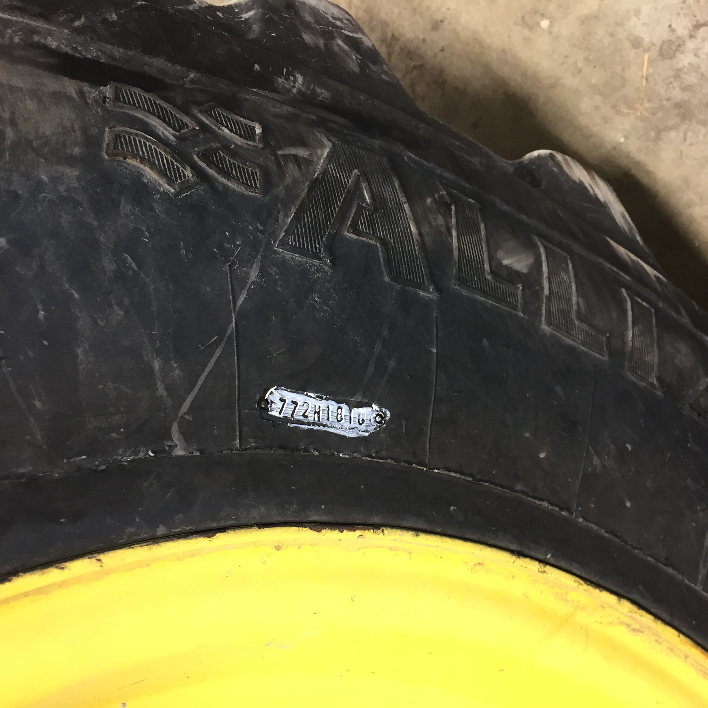 600/70R30 Alliance 372 Agriflex VF CFO R-1W Tire-Wheel Assembly T008812