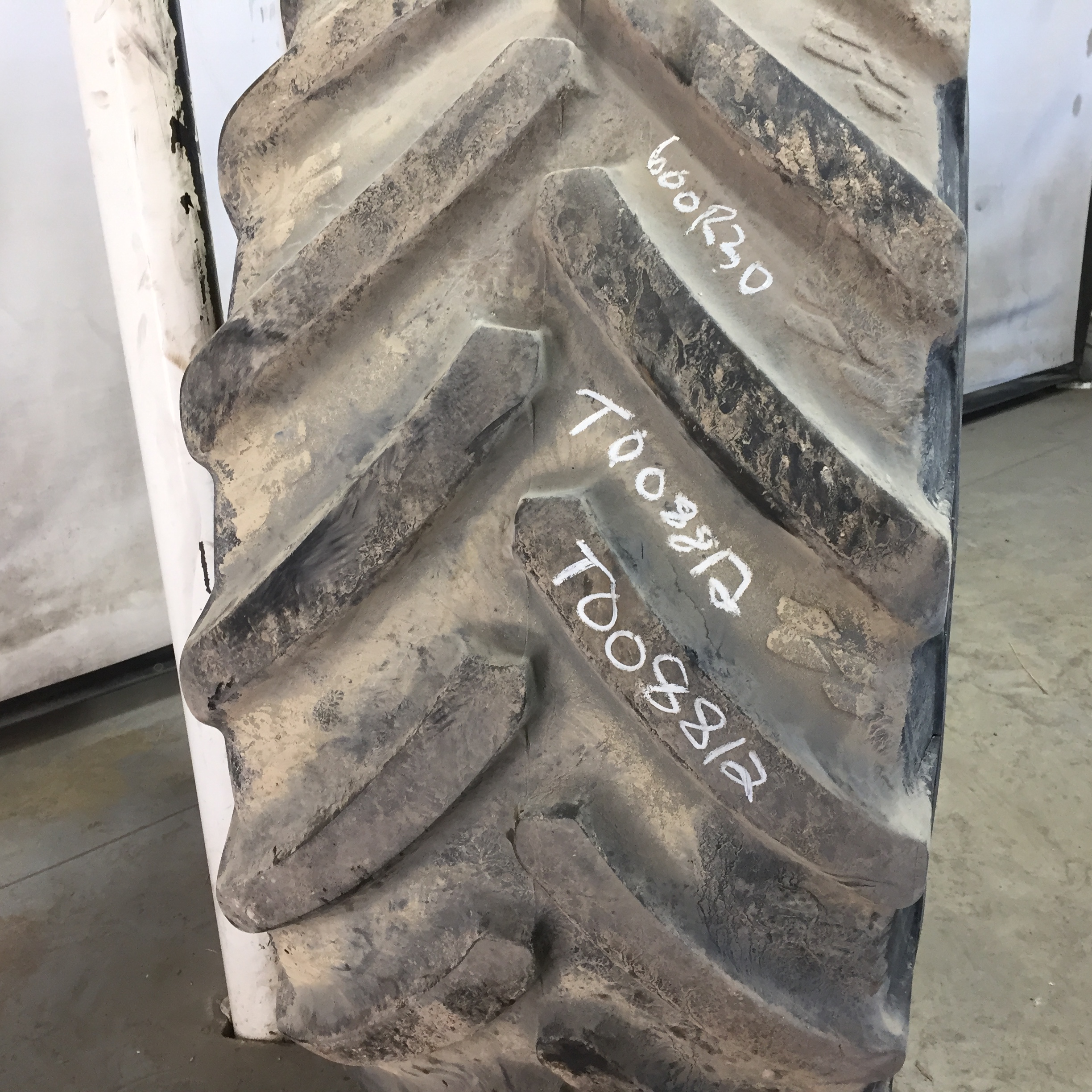 600/70R30 Alliance 372 Agriflex VF CFO R-1W Tire RT008812