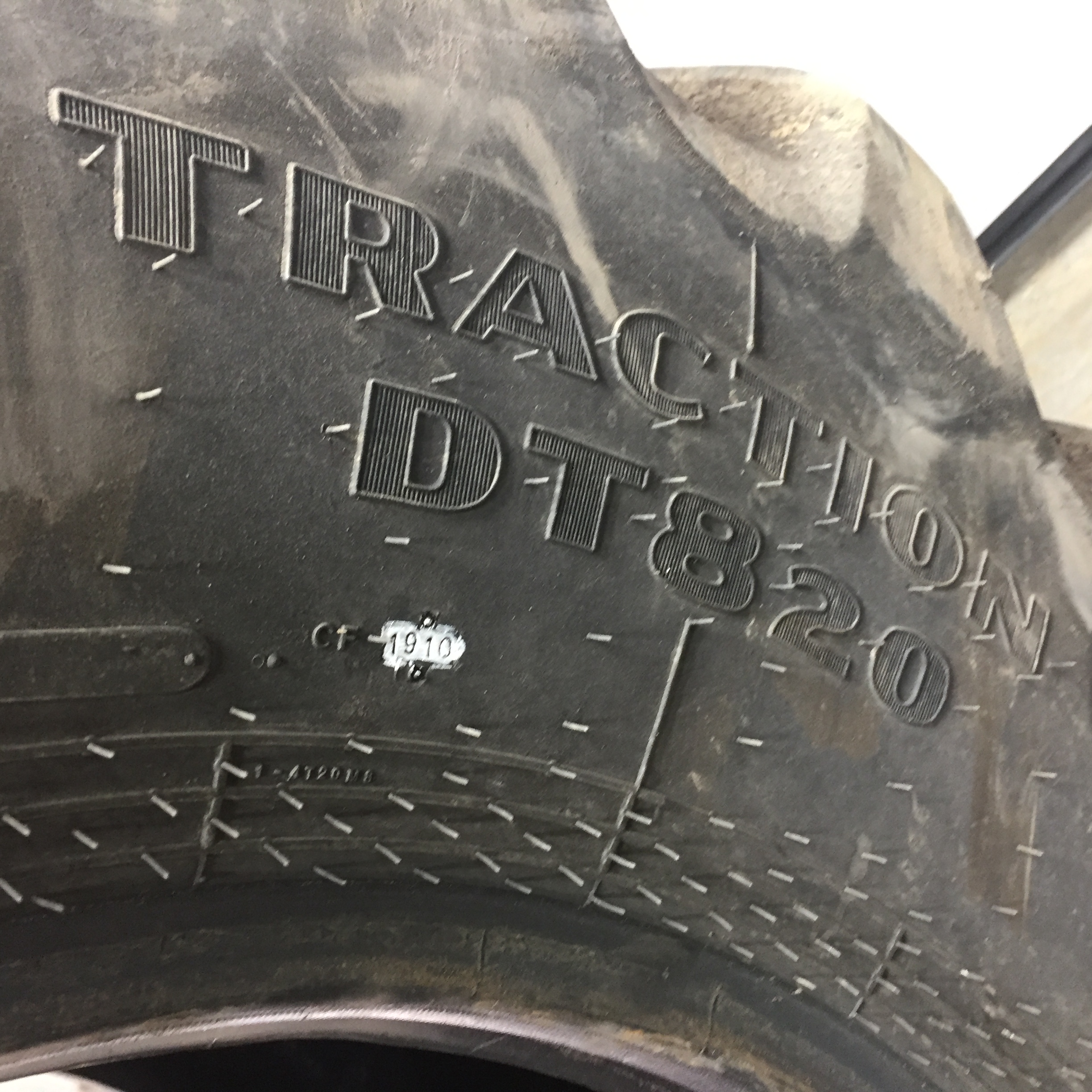 800/70R38 Goodyear Farm DT820 Super Traction R-1W Tire T008836
