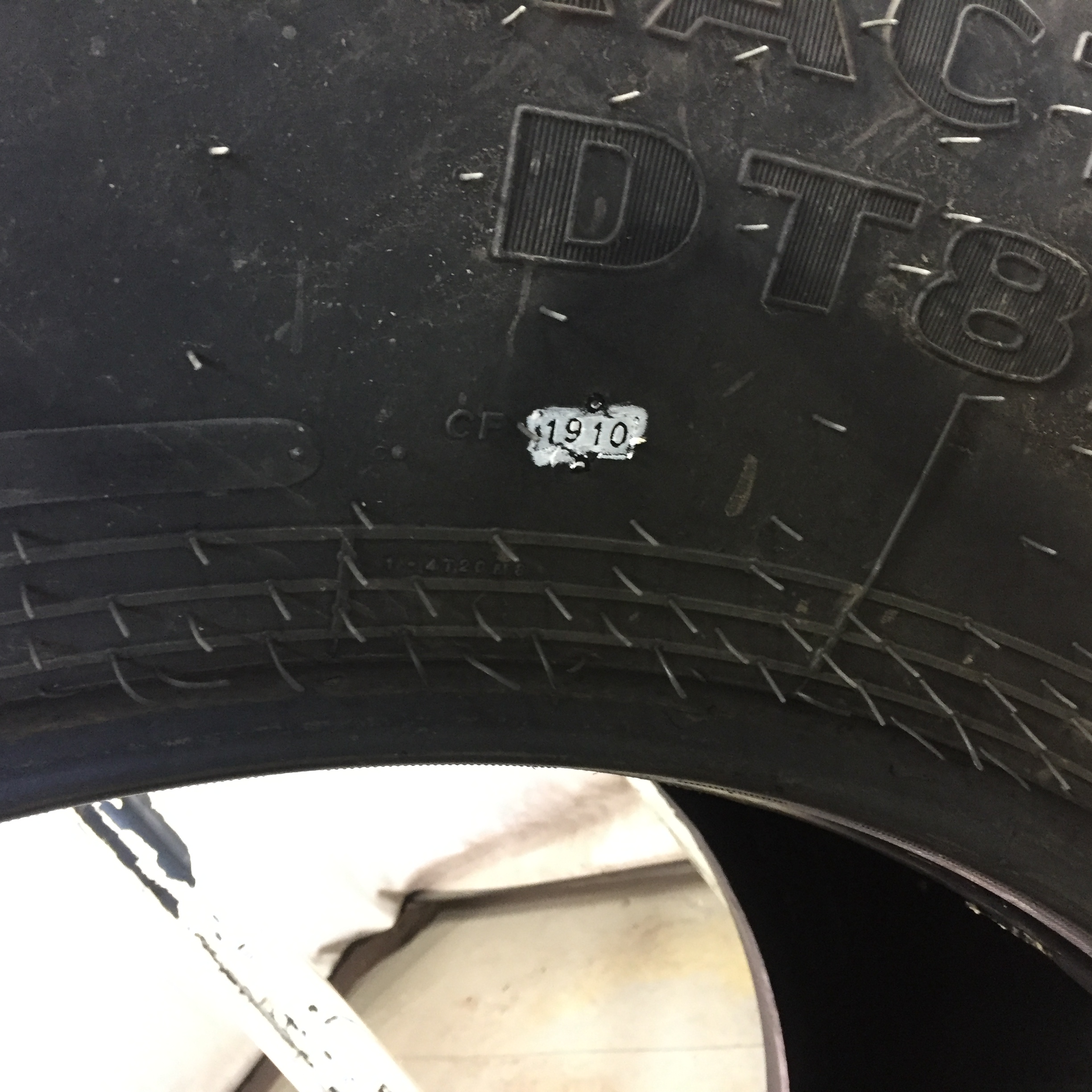 800/70R38 Goodyear Farm DT820 Super Traction R-1W Tire T008835