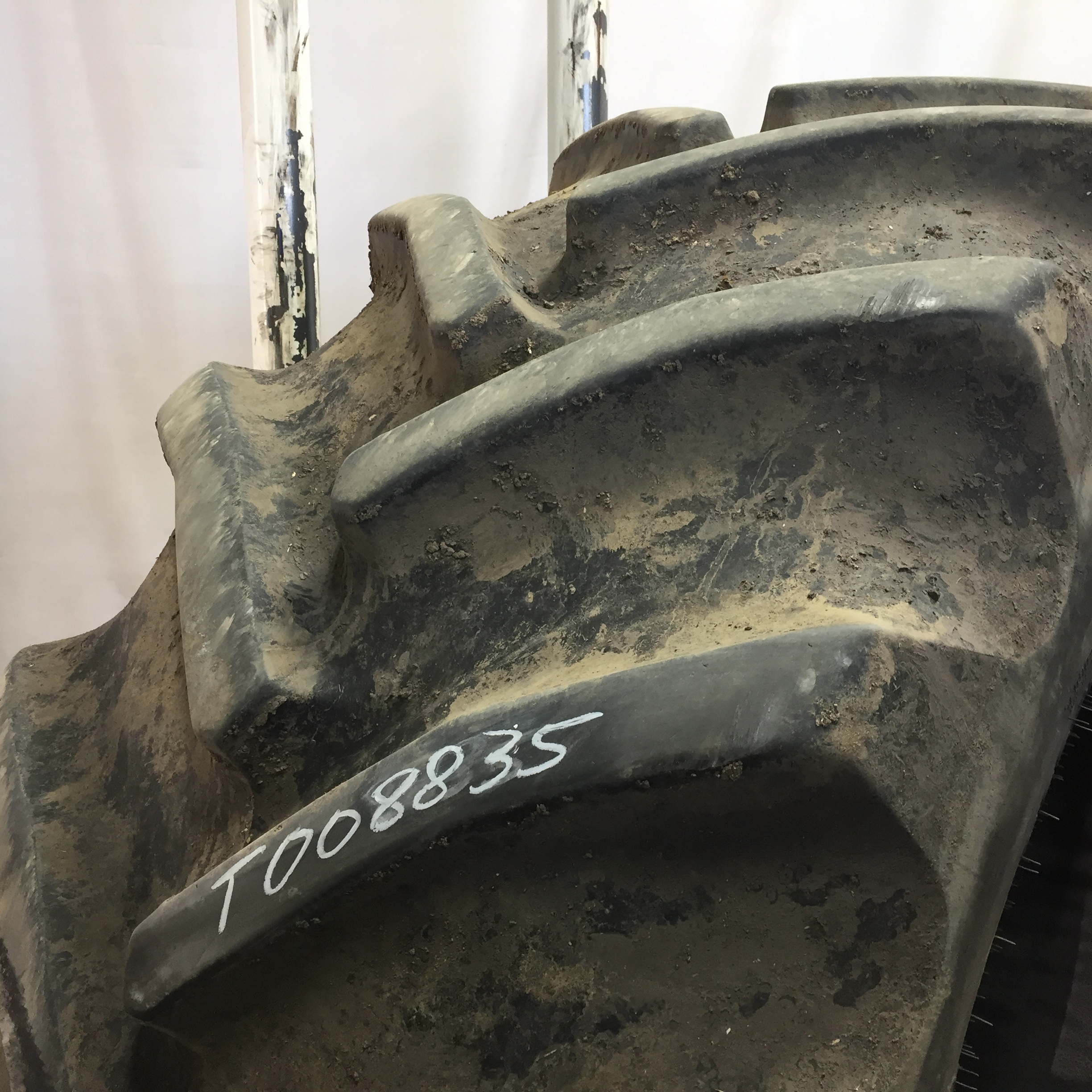 800/70R38 Goodyear Farm DT820 Super Traction R-1W Tire T008835