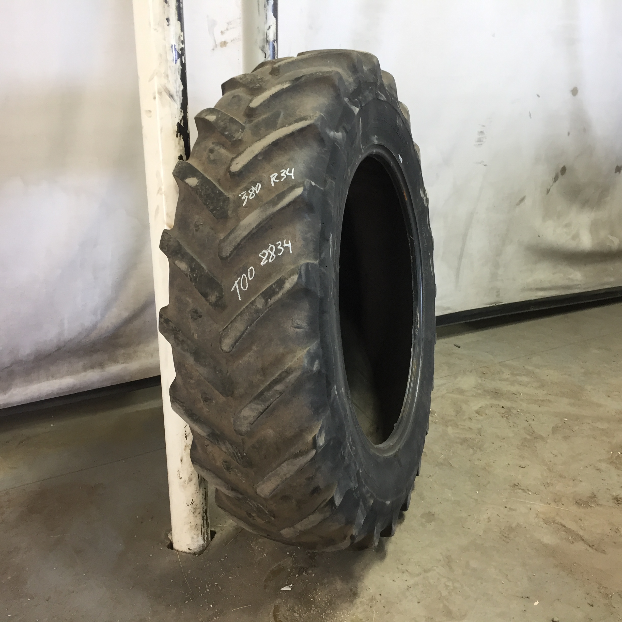 380/85R34 Michelin AgriBib R-1W Tire T008834