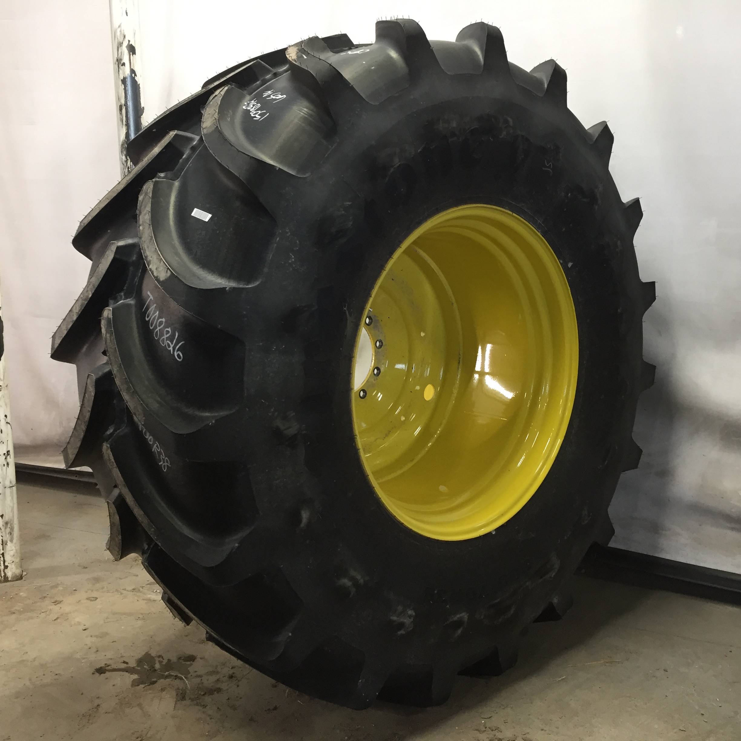 38''D x 27''W Formed Plate W/Weight Holes Wheel WT008826