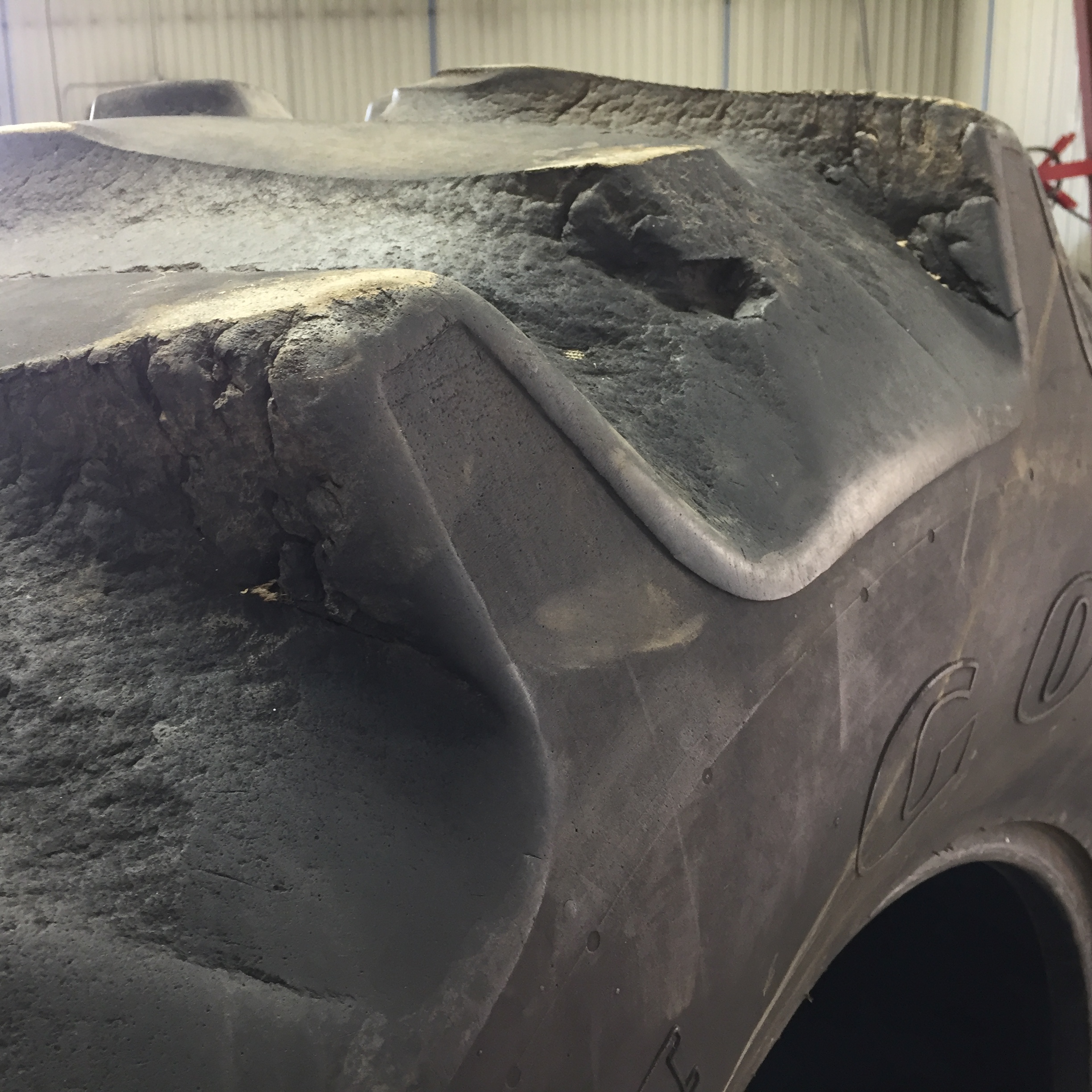 30.5/L-32 Goodyear Farm Dyna Torque II R-1 Tire T008833