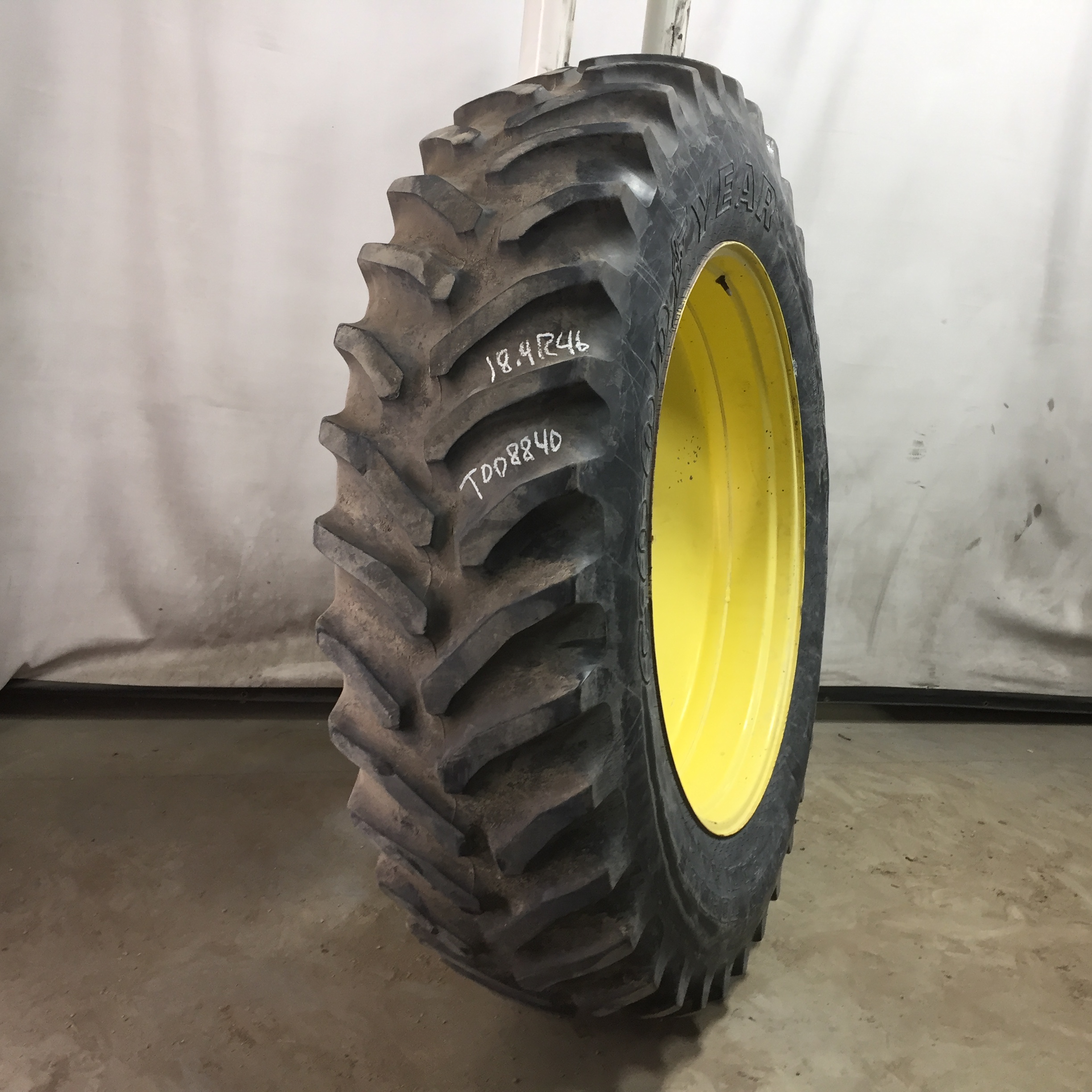 18.4/R46 Goodyear Farm Dyna Torque Radial R-1 Tire RT008840