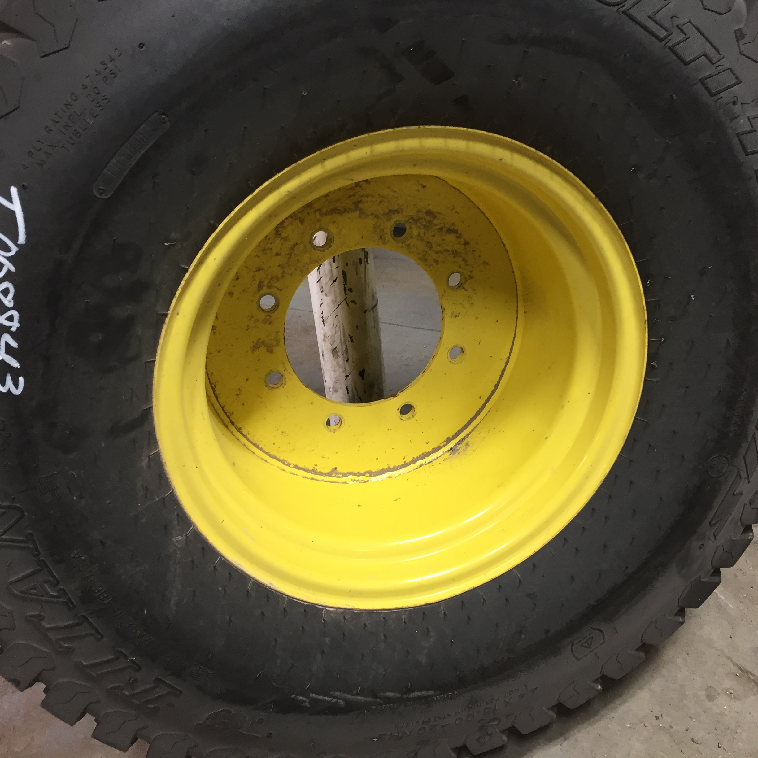 44/18.00-20 Titan Farm Multi Trac C/S HF-1 Tire-Wheel Assembly T008843