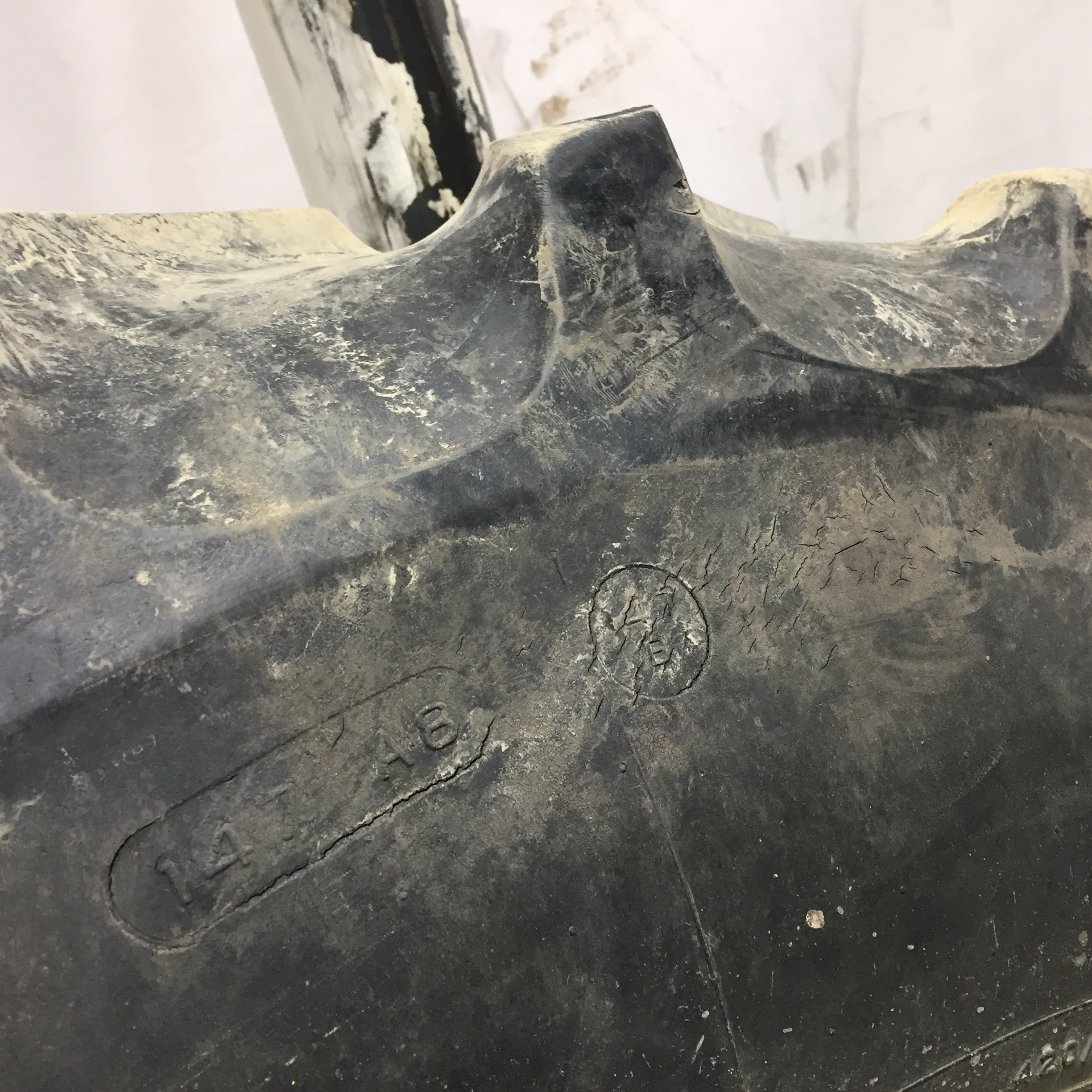 420/85R34 Firestone Radial All Traction DT R-1W Tire RT008849