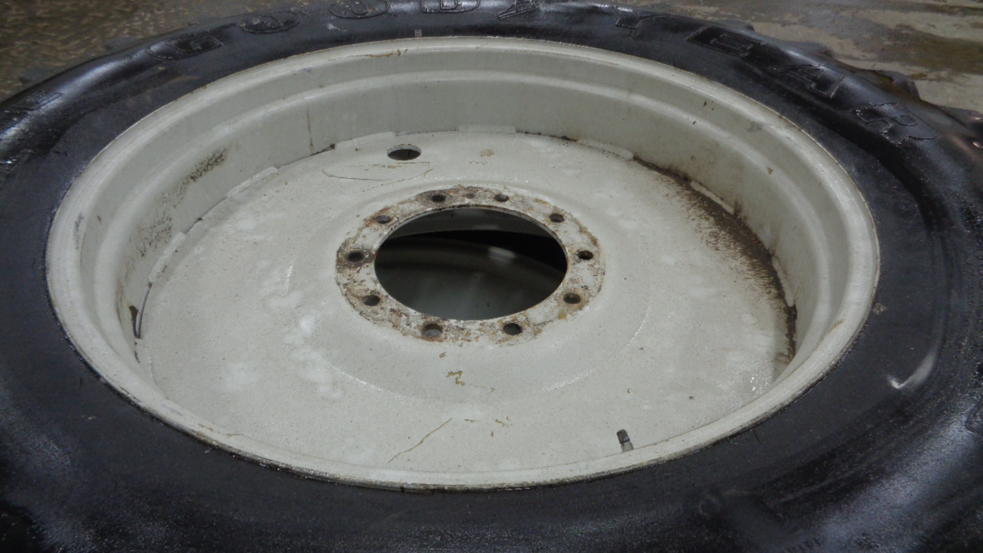 38''D x 16''W Formed Plate Wheel WT004123