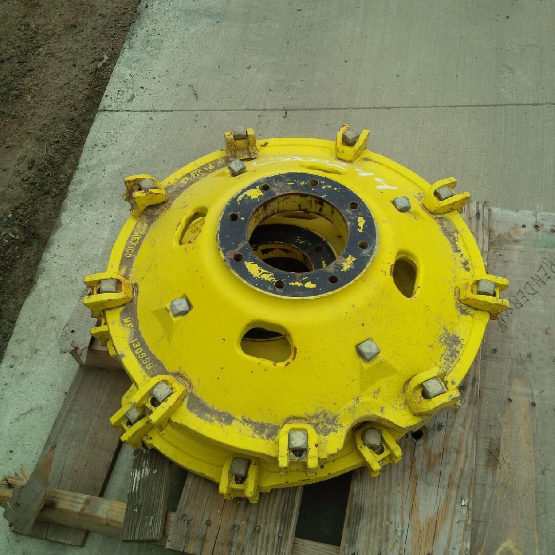 30'' Double Bevel Ag Rim Center CS000244