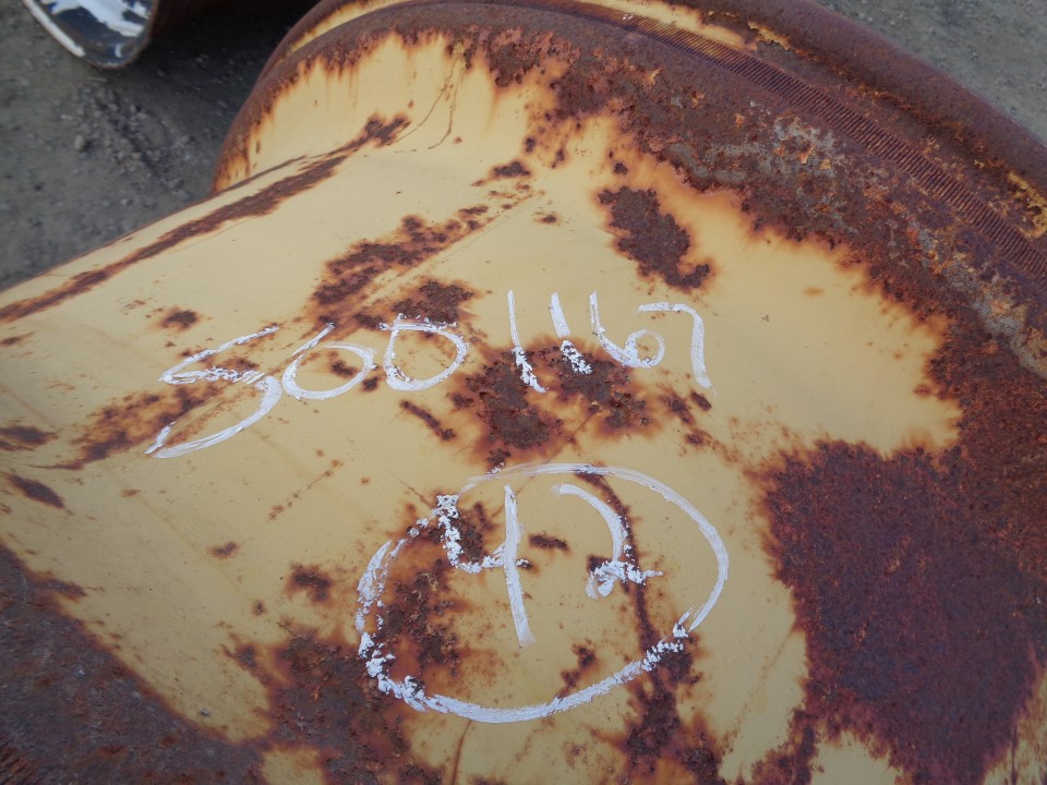 42''D x 18''W Rod Style Dual 4WD Wheel S001167