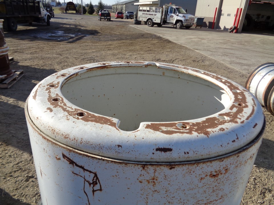 38''D x 23''W Tiger Planetary Drive Main Wheel S001158