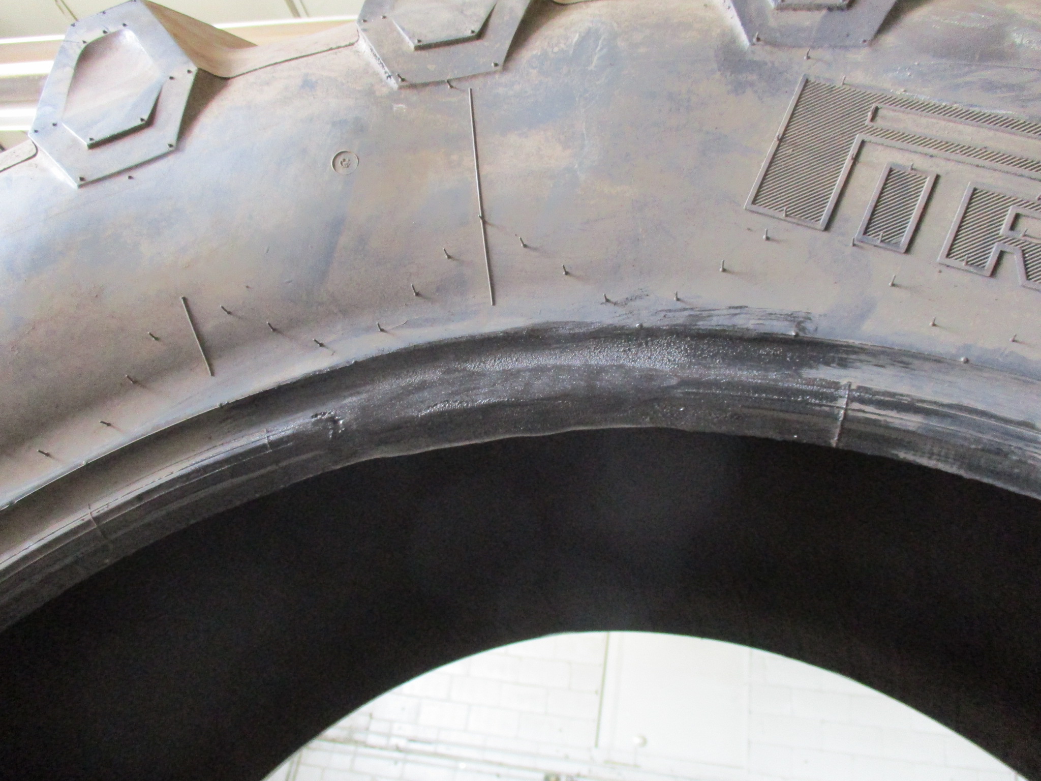 540/65R34 Pirelli TM800 R-1W Tire S001331