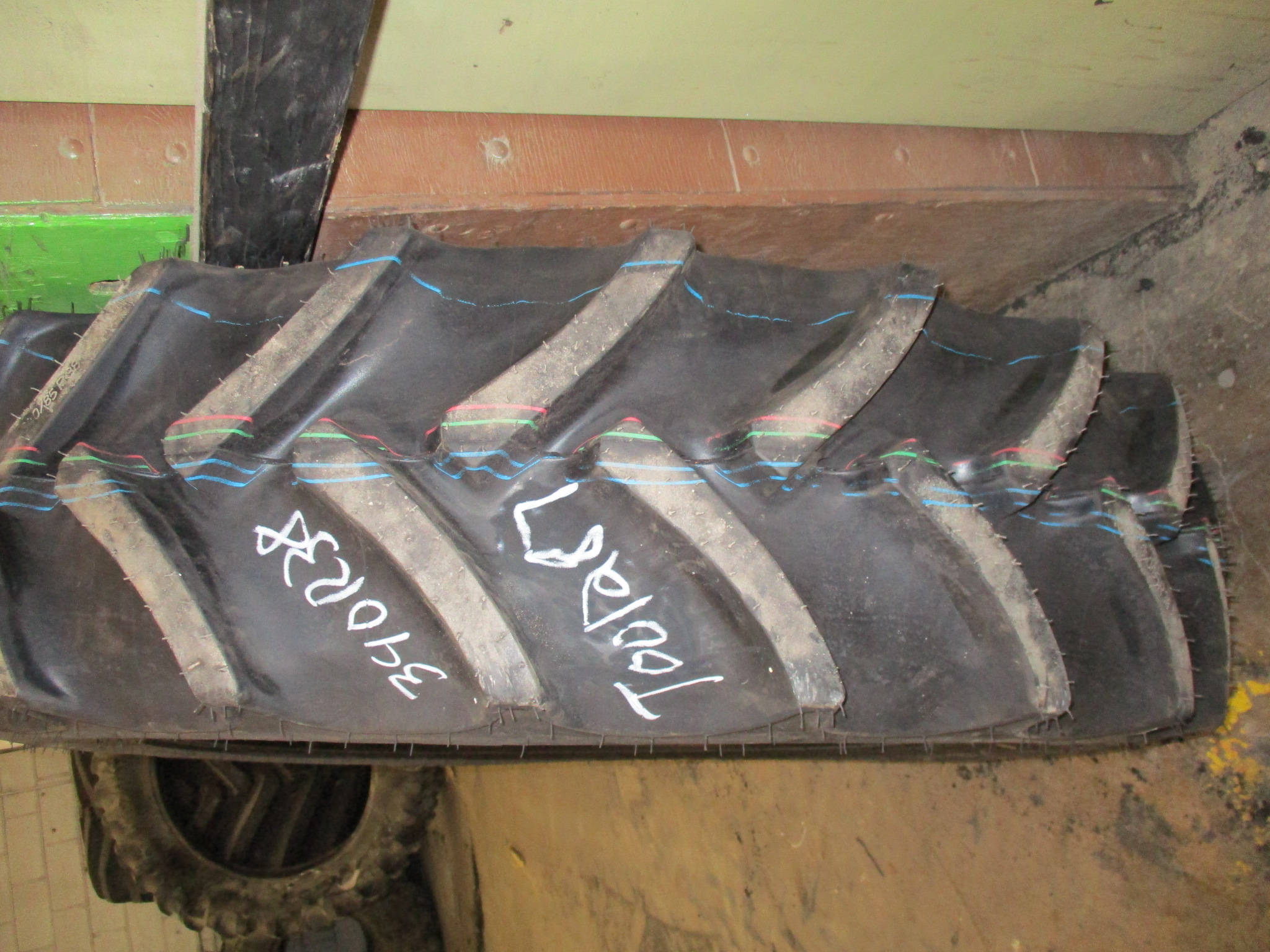 340/85R38 Mitas AC85 Radial R-1W Tire S001287