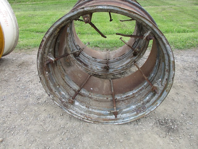 38''D x 15.5''W Band Dual w/Bkts Wheel T004763