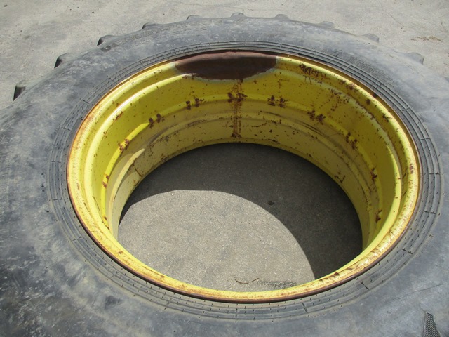 38''D x 18''W Double Bevel 38" Cast Wheel W006815