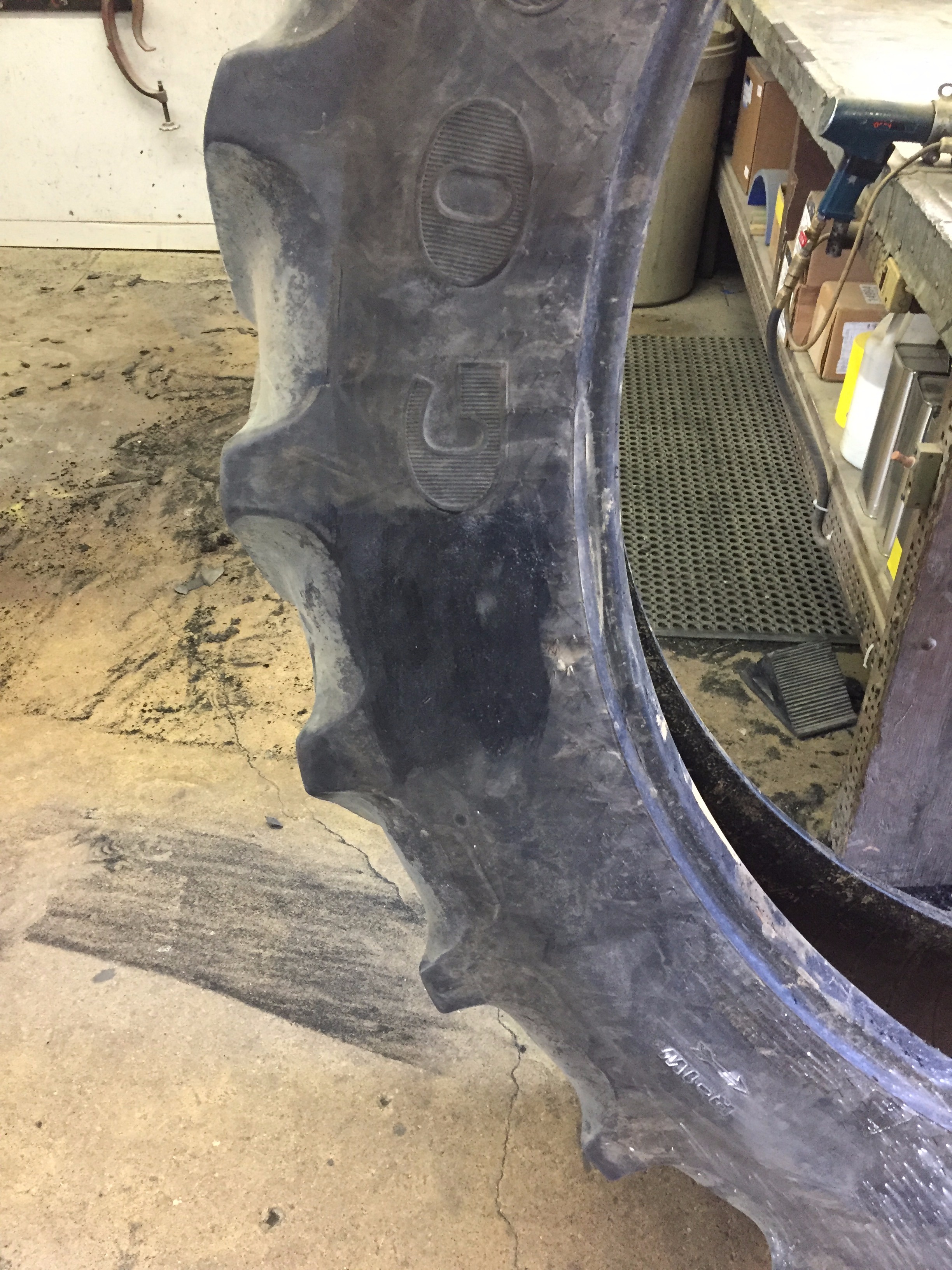 380/90R54 Goodyear Farm DT800 Super Traction R-1W Tire S001405