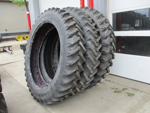 380/90R54 Titan Farm TT49V Radial R-1W Tire T004755