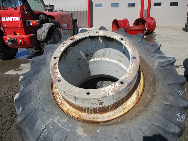 30''D x 20''W FWA Direct Bolt Dual Wheel WT004339