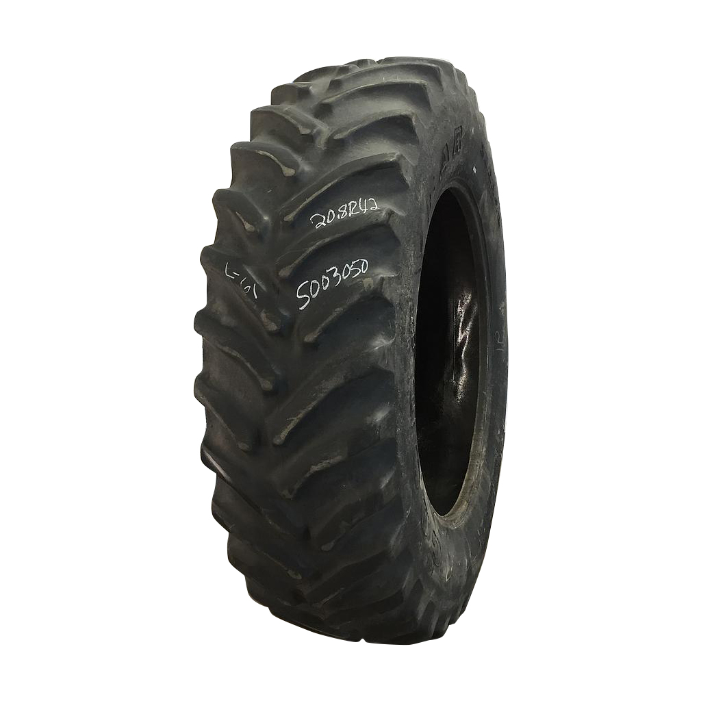 20.8/R42 Goodyear Farm Dyna Torque Radial R-1 Tire S003050