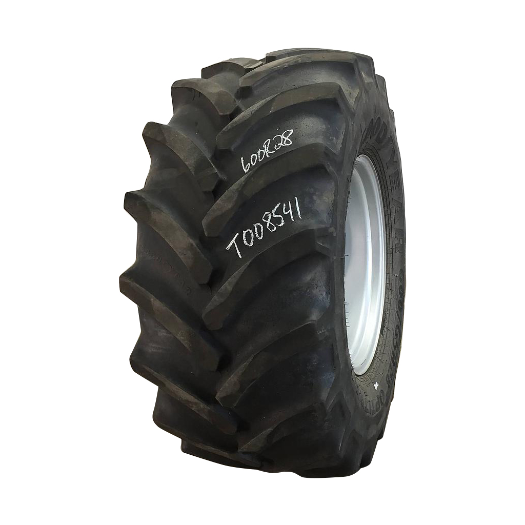 600/65R28 Goodyear Farm DT824 Optitrac R-1W Tire RT008541