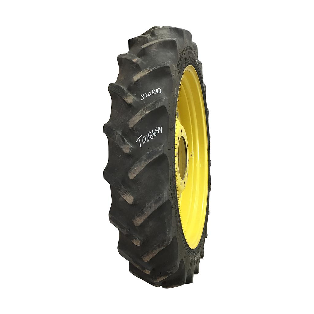 320/80R42 Goodyear Farm DT800 Super Traction R-1W Tire RT008644