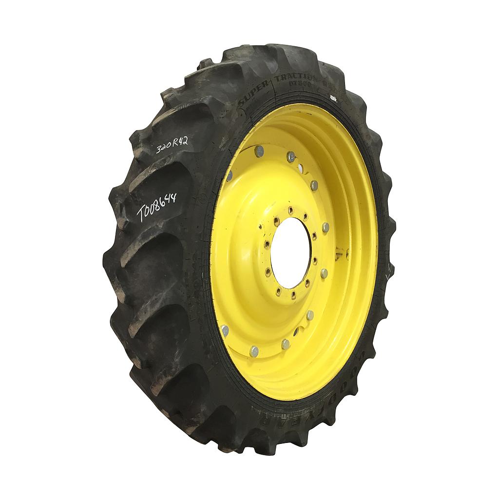 320/80R42 Goodyear Farm DT800 Super Traction R-1W Stub Disc Tire-Wheel Assembly T008644