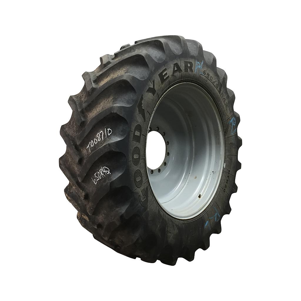 650/65R42 Goodyear Farm DT820 Super Traction R-1W Tire-Wheel Assembly T008710