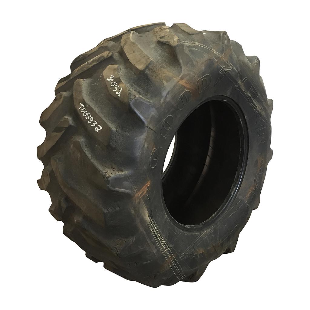 30.5/L-32 Goodyear Farm Dyna Torque II R-1 Tire T008832