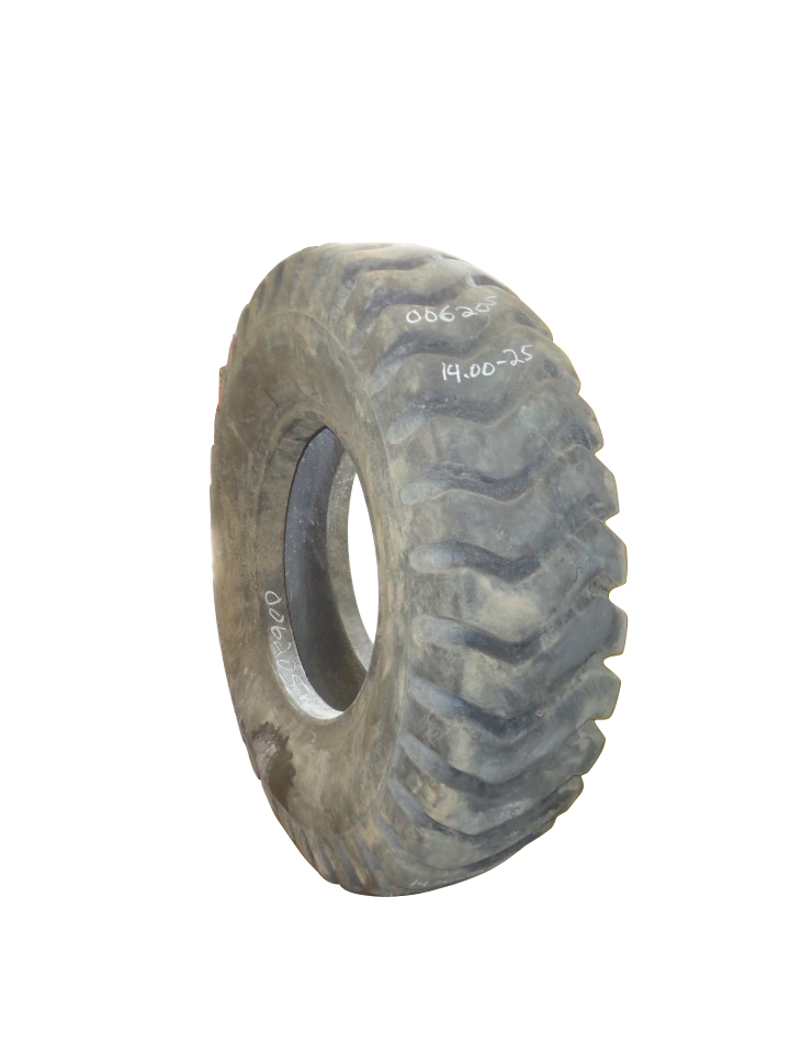 14.00/-25 American Farmer (STA) American Carrier E-3/L-3 Tire 006205-Z